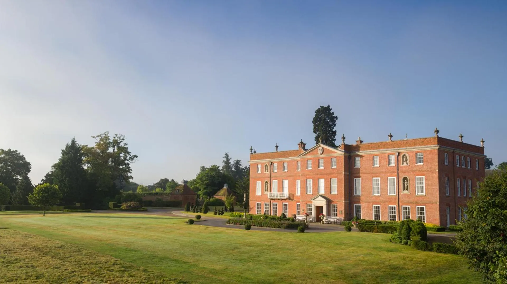 Four Seasons Hotel Hampshire, Best Dog Friendly Hotel in the United Kingdom 2026