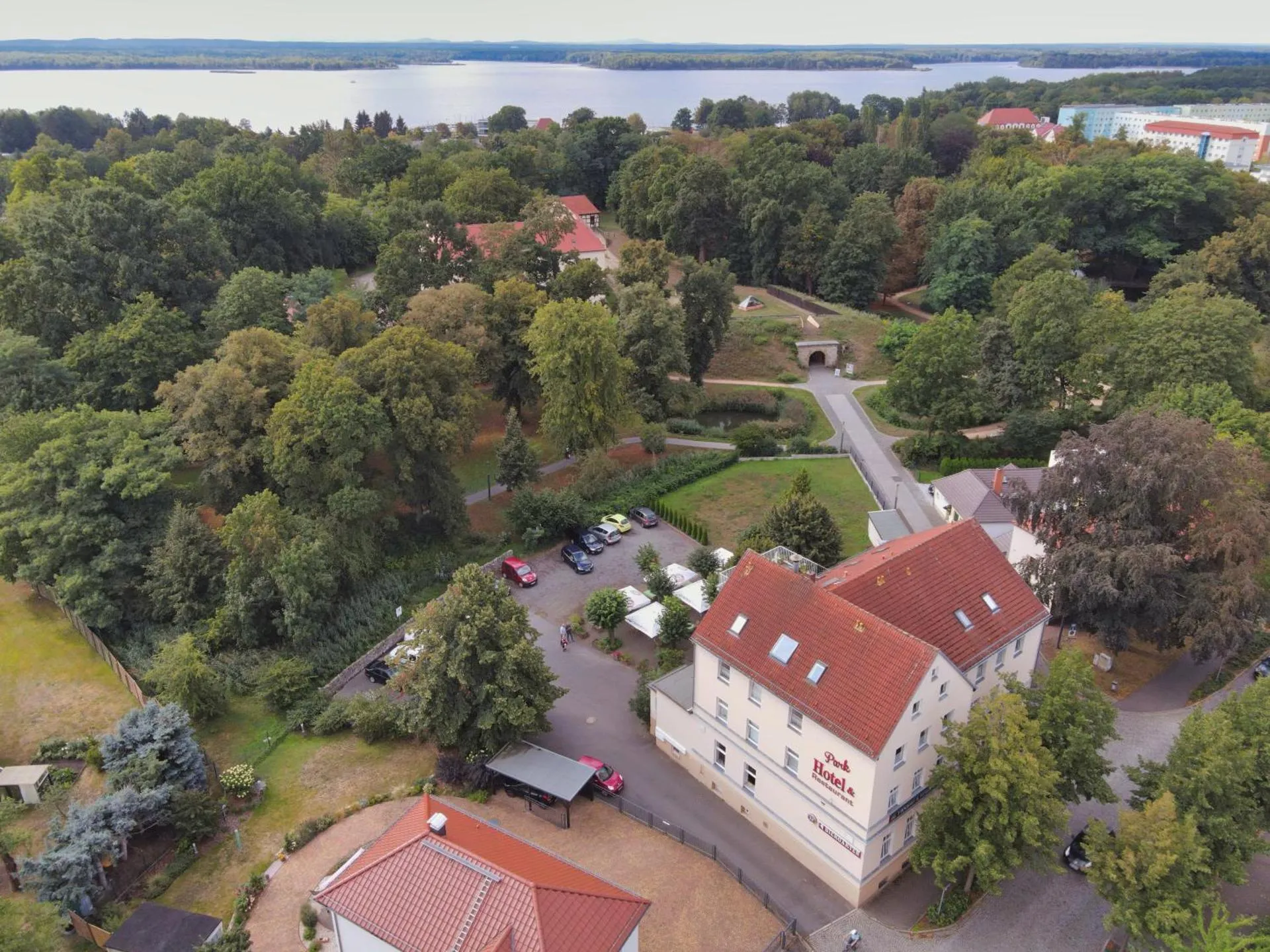 Dog Friendly Hotel $Senftenberg - $Parkhotel Senftenberg