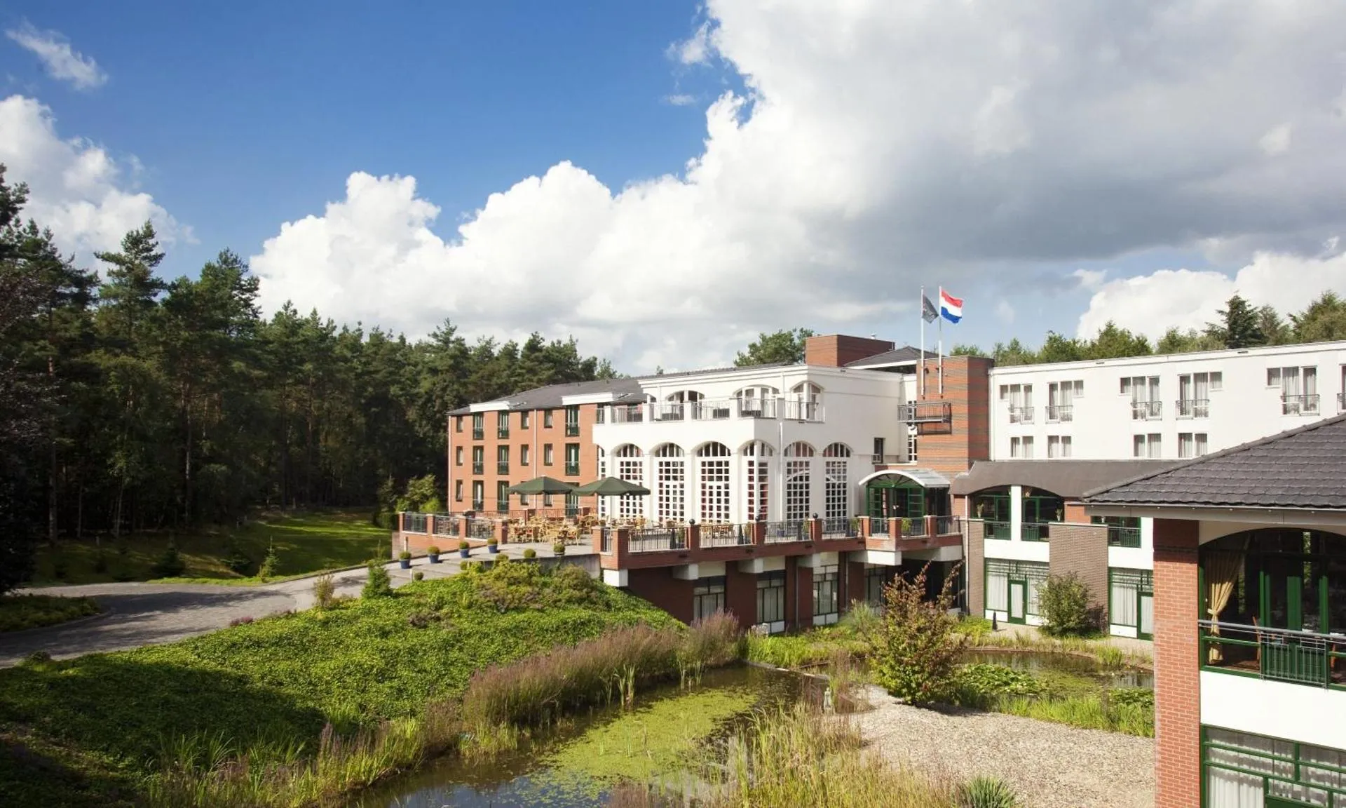 Dog Friendly Hotel $Garderen - $Bilderberg Résidence Groot Heideborgh