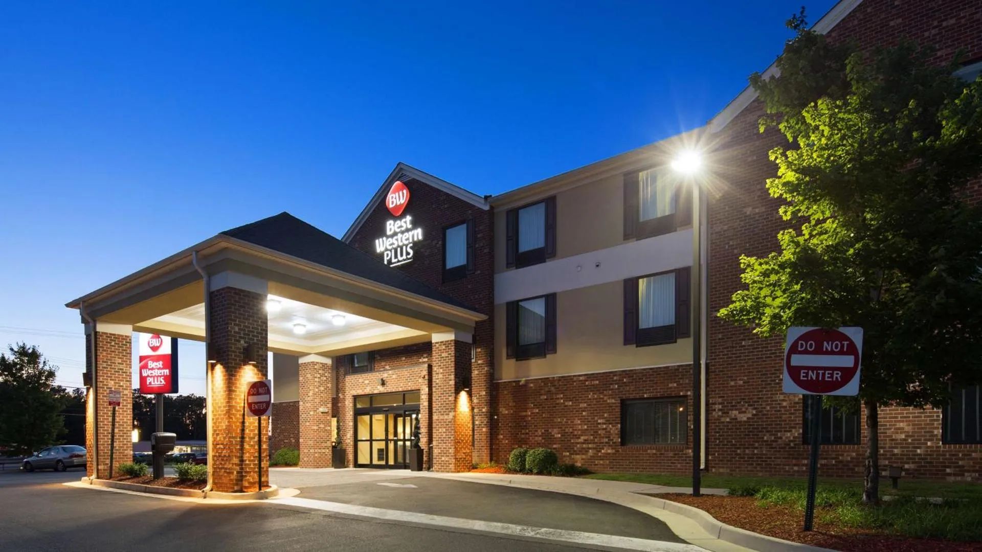 Dog Friendly Hotel $Richmond - $Best Western Plus Glen Allen Inn