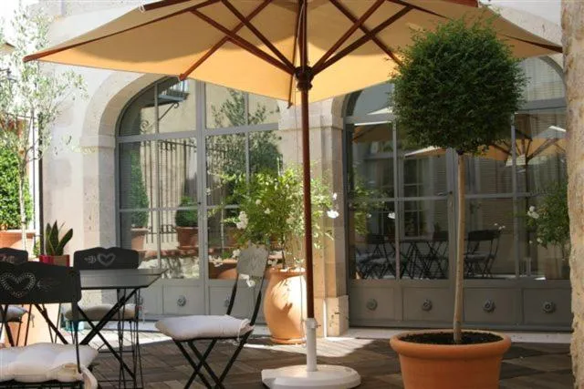Dog Friendly Bed and breakfast $Marsolan - $Hôtel Étoiles d'Orion