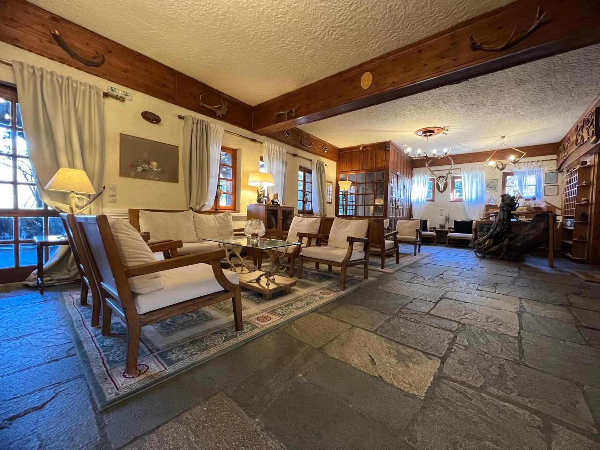 Dog Friendly Hotel $Konitsa - $Bourazani Wild Life Resort