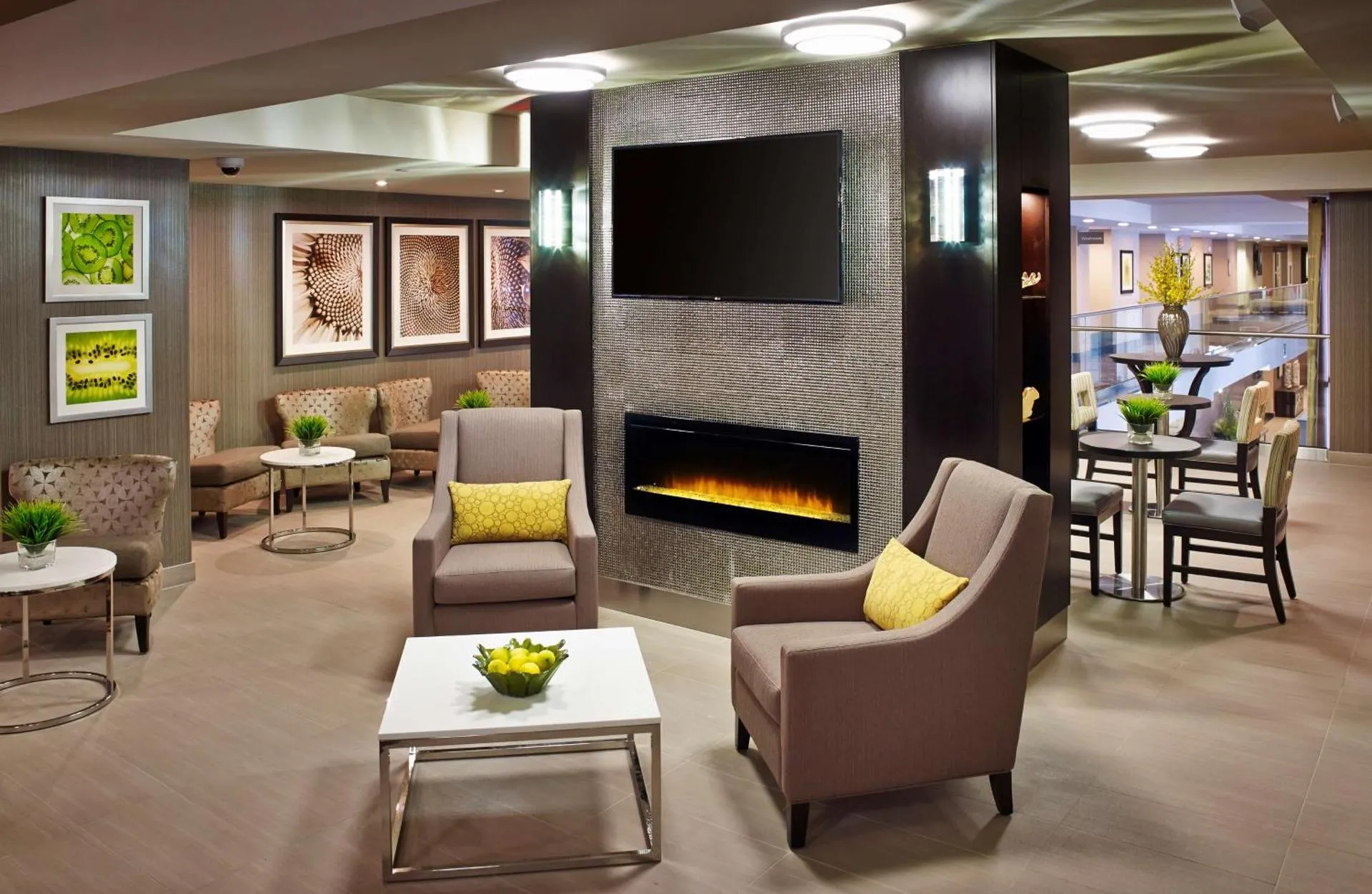 Homewood Suites Hamilton interior