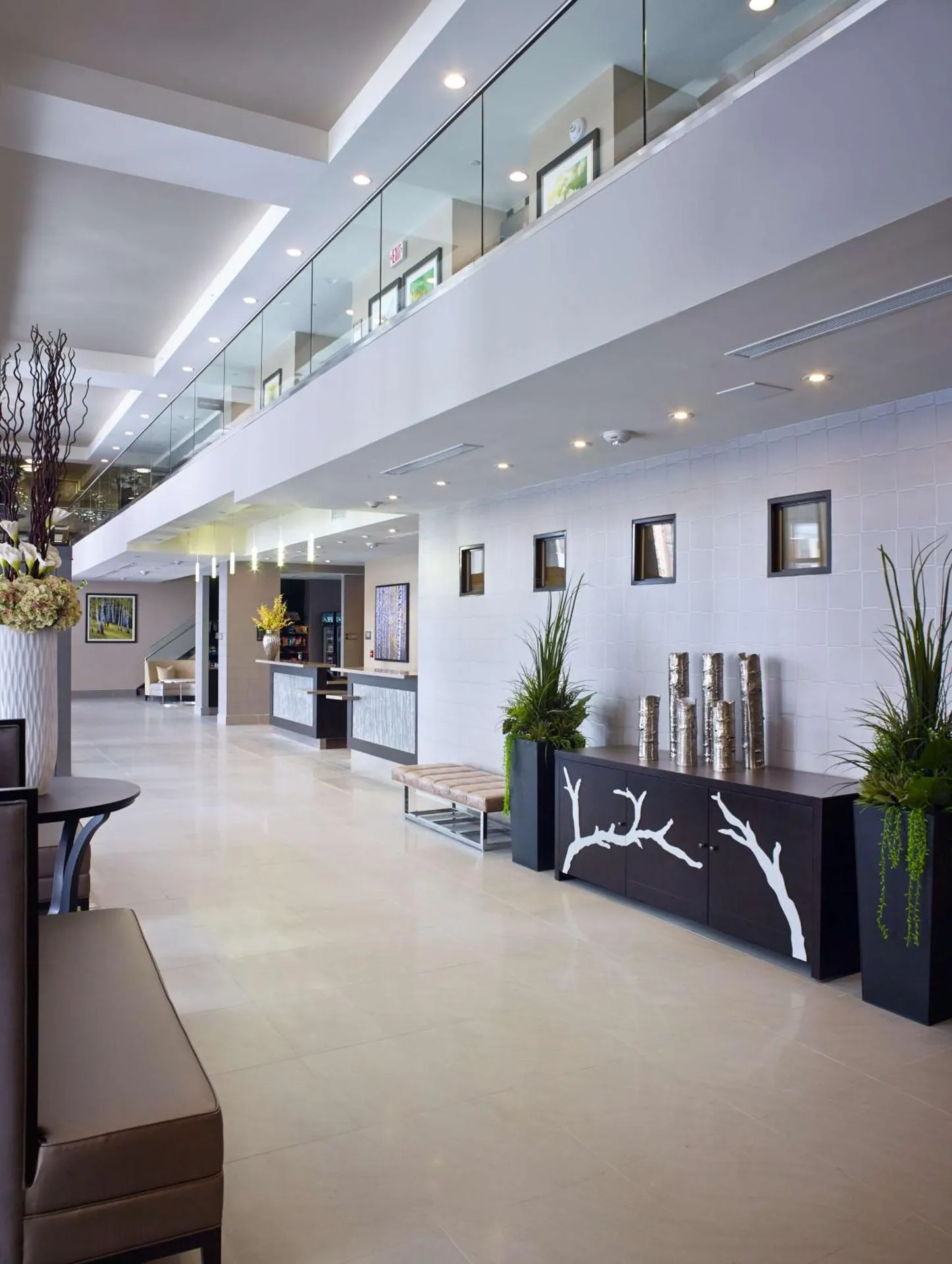 Homewood Suites Hamilton interior