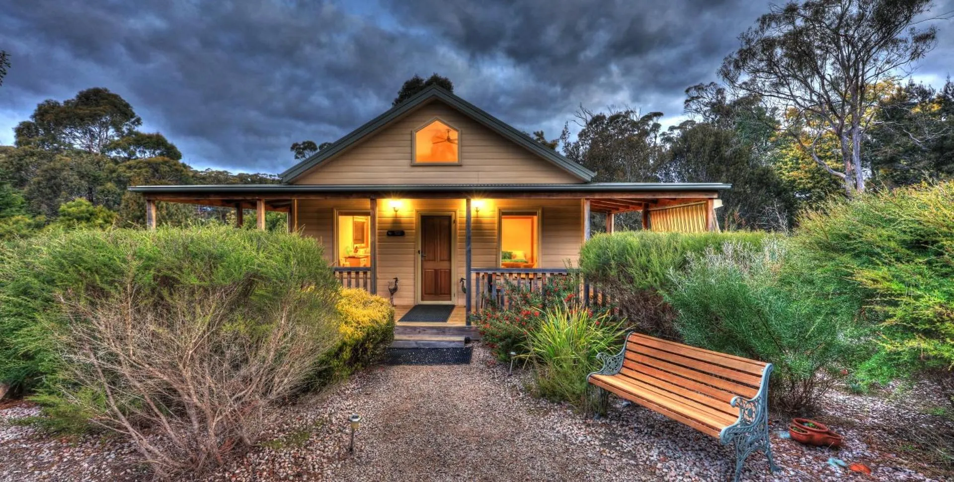 Dog Friendly Bed and breakfast $Port Sorell - $Roosters Rest