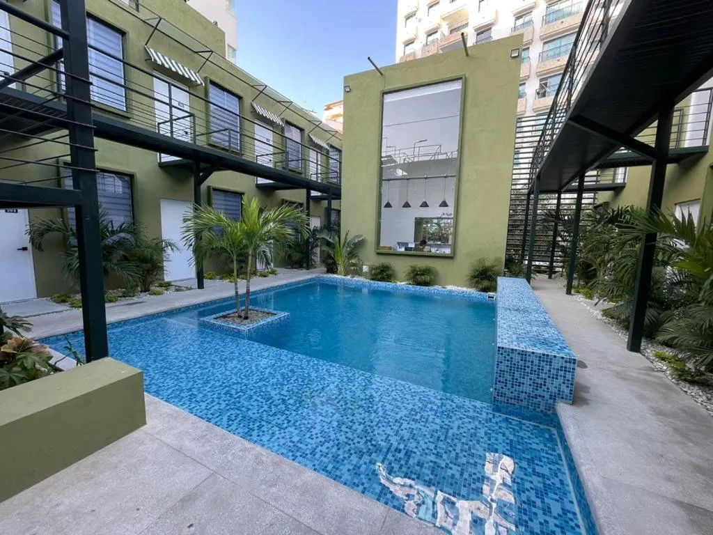 OASIS TROPICAL HOTEL