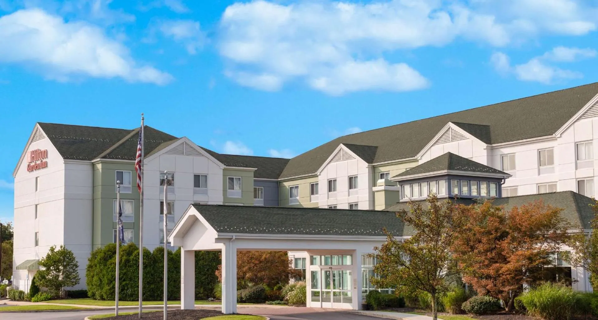 Dog Friendly Hotel $Ronkonkoma - $Hilton Garden Inn Islip/MacArthur Airport