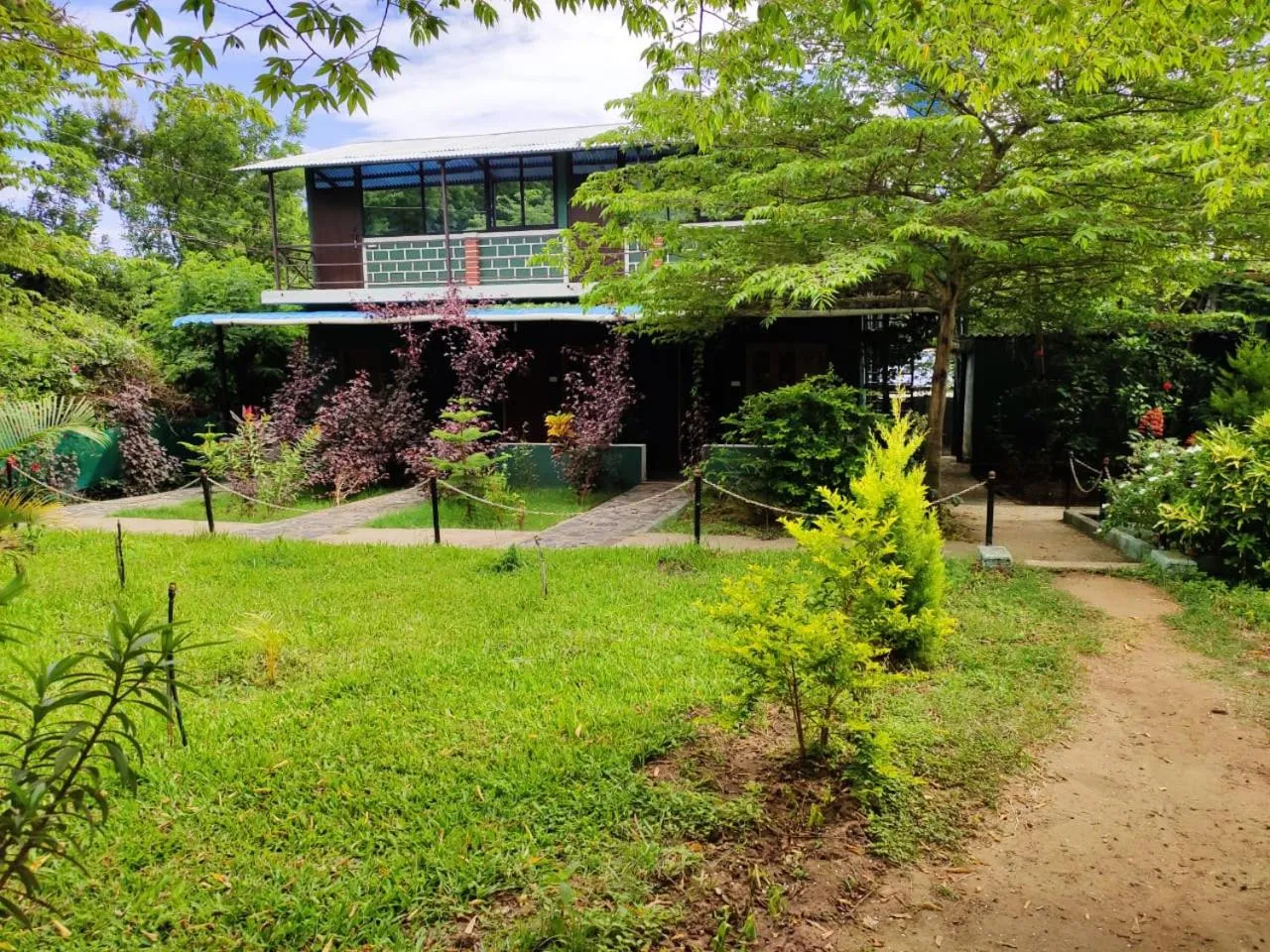 Dog Friendly Inn $Masinagudi - $Green Hills Farm And Guest House