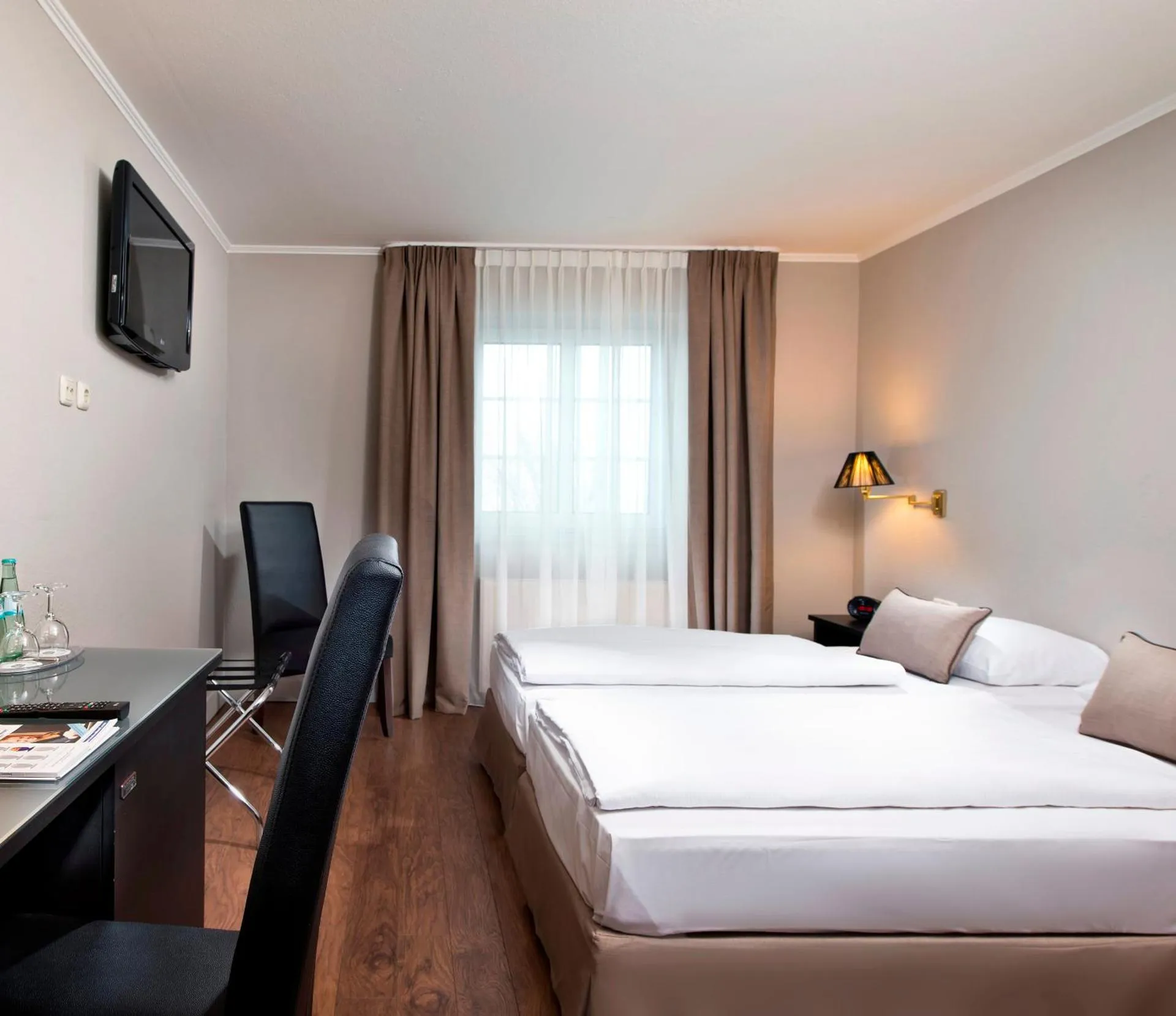 Dog Friendly Hotel $Neufahrn bei Freising - $Tryp by Wyndham Munich North