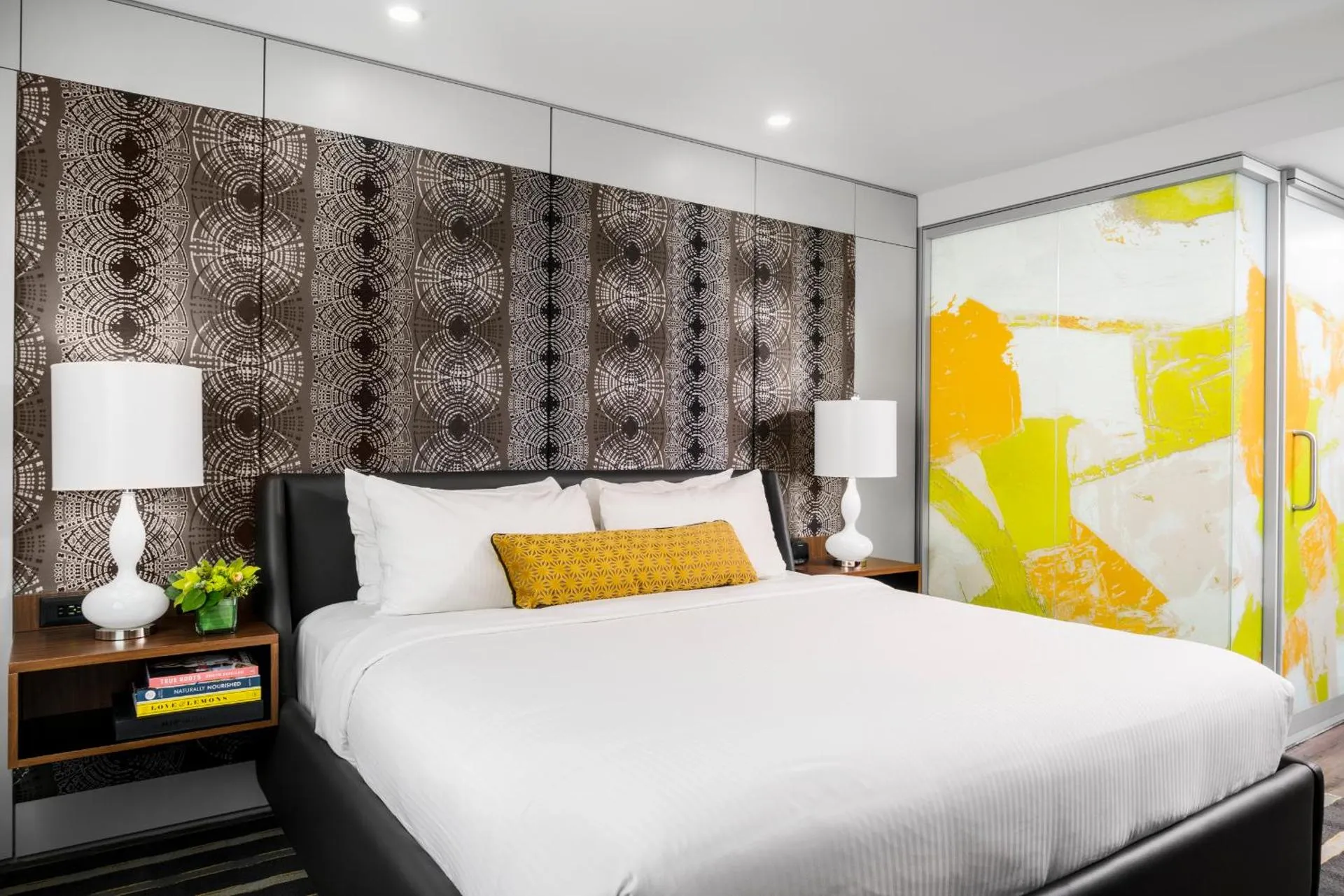Dog Friendly Hotel $Calgary - $Hotel Arts