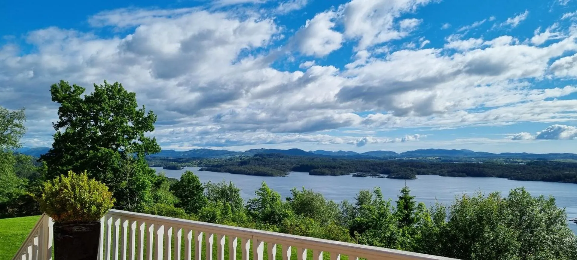 Dog Friendly Hotel $Lindås - $Westland Hotel