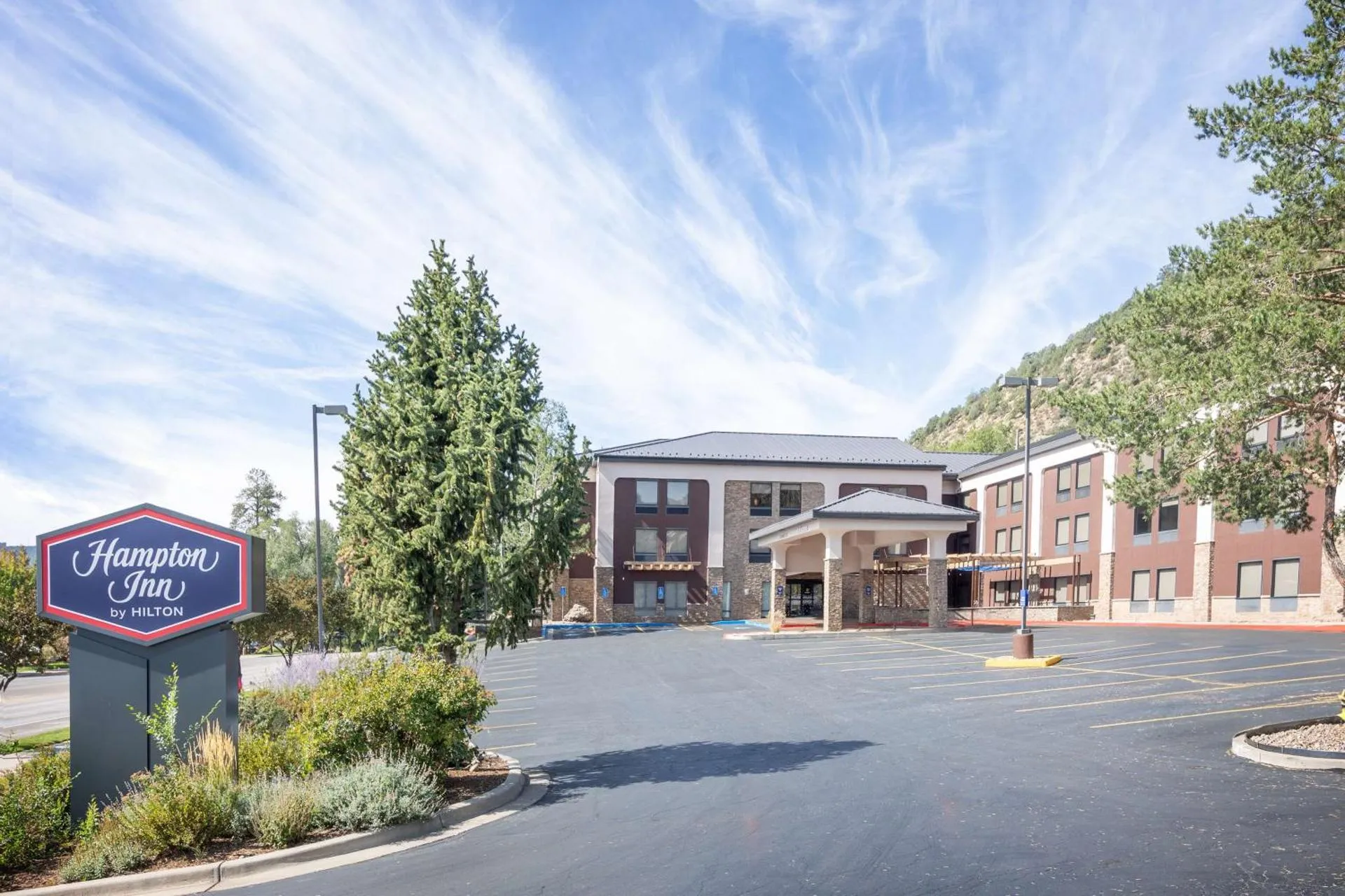 Dog Friendly Hotel $Durango - $Hampton Inn Durango