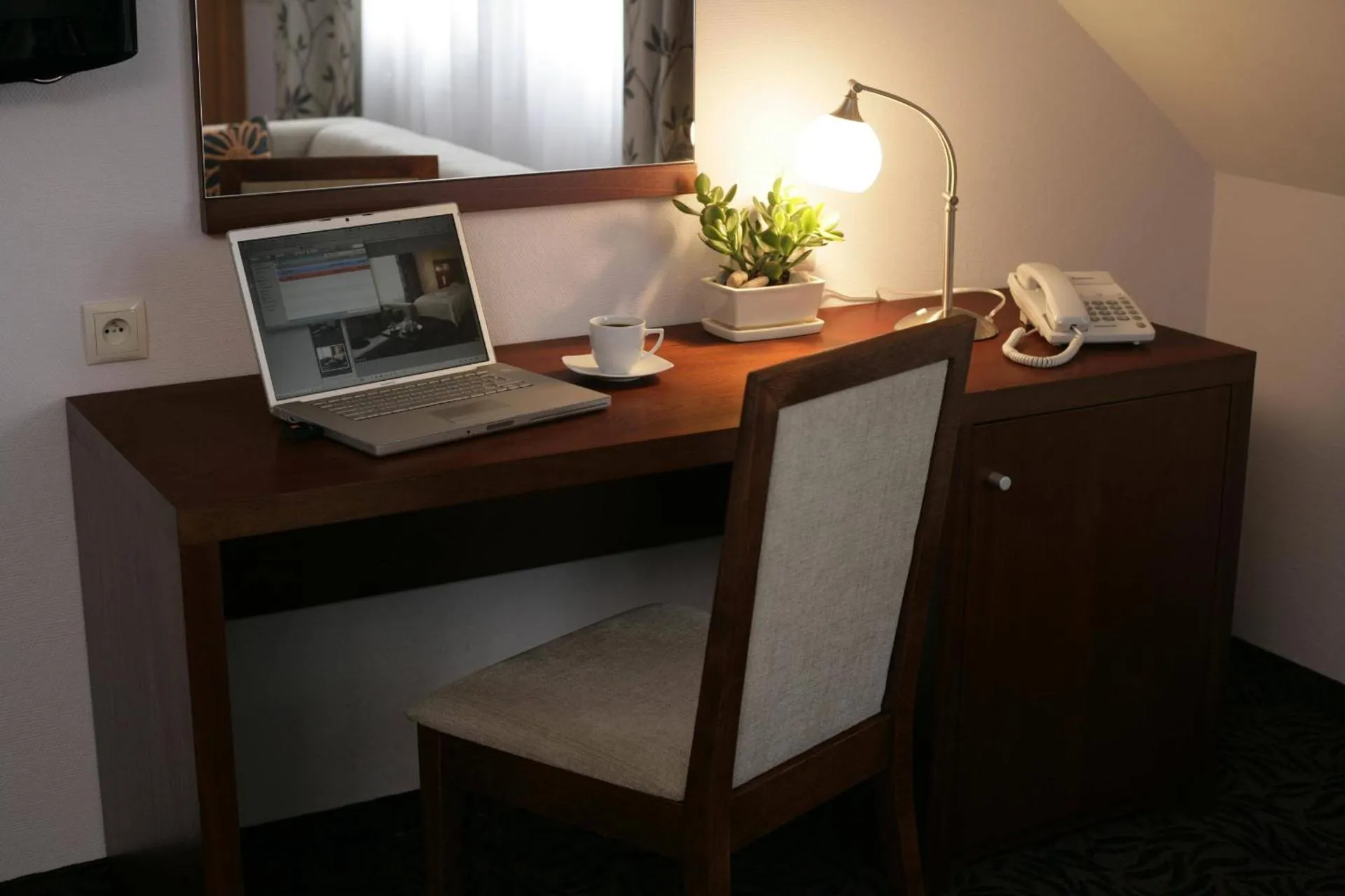 Hotel Azyl
