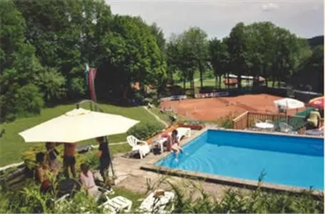 Dog Friendly Hotel $Kremsmünster - $Hotel-Pension Stadlhuber