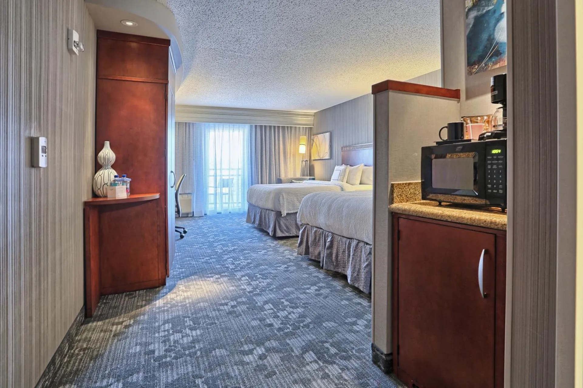 Dog Friendly Hotel $Mechanicsburg - $Courtyard by Marriott Harrisburg West/Mechanicsburg