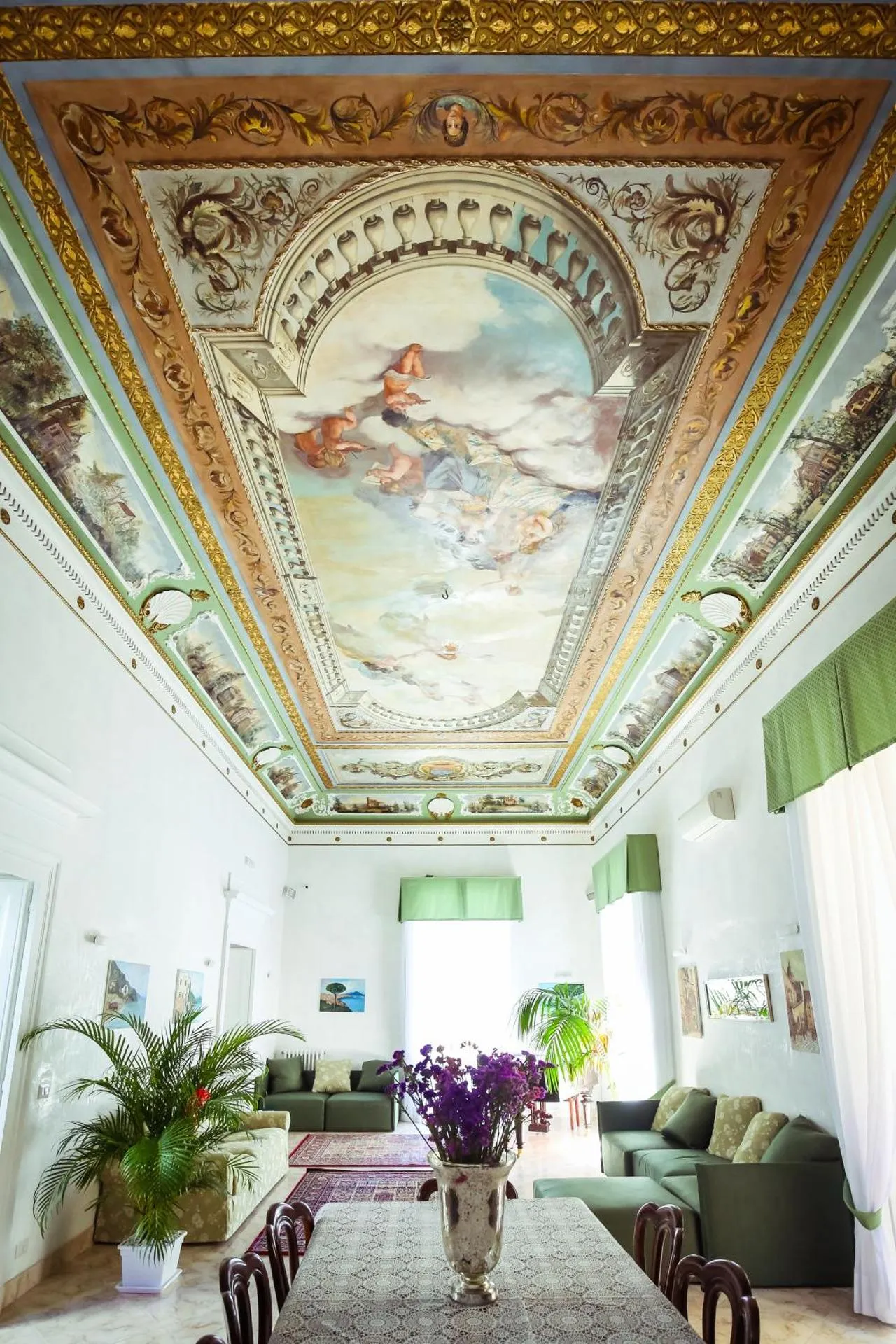 Dog Friendly Hotel $Naples - $NapoliMia Boutique Hotel