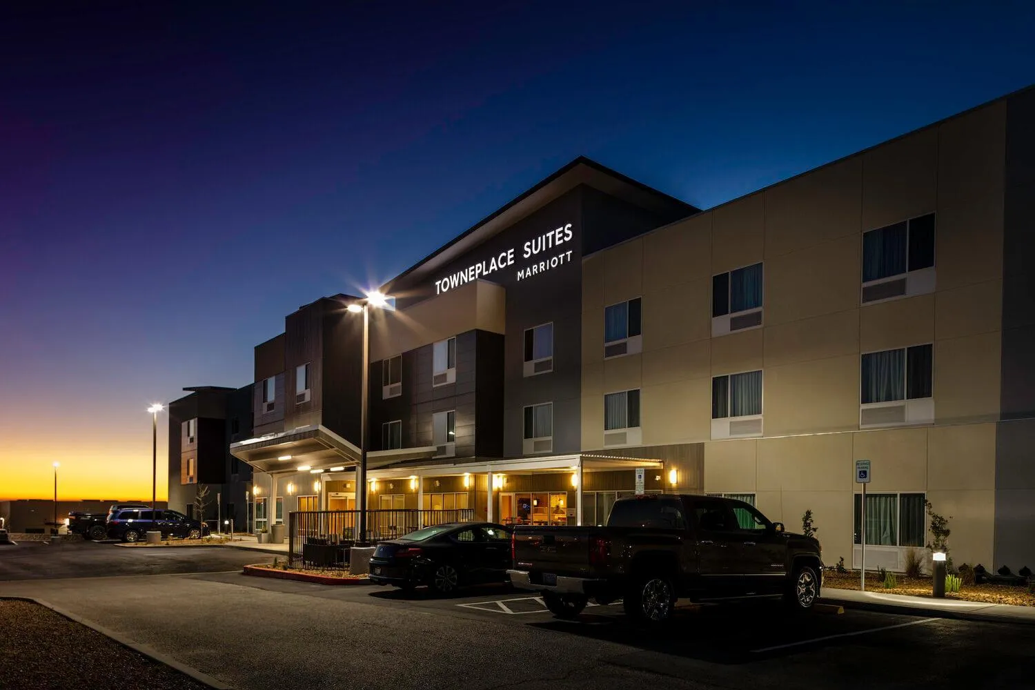 Dog Friendly Hotel $Sunrise Acres - $TownePlace Suites El Paso North