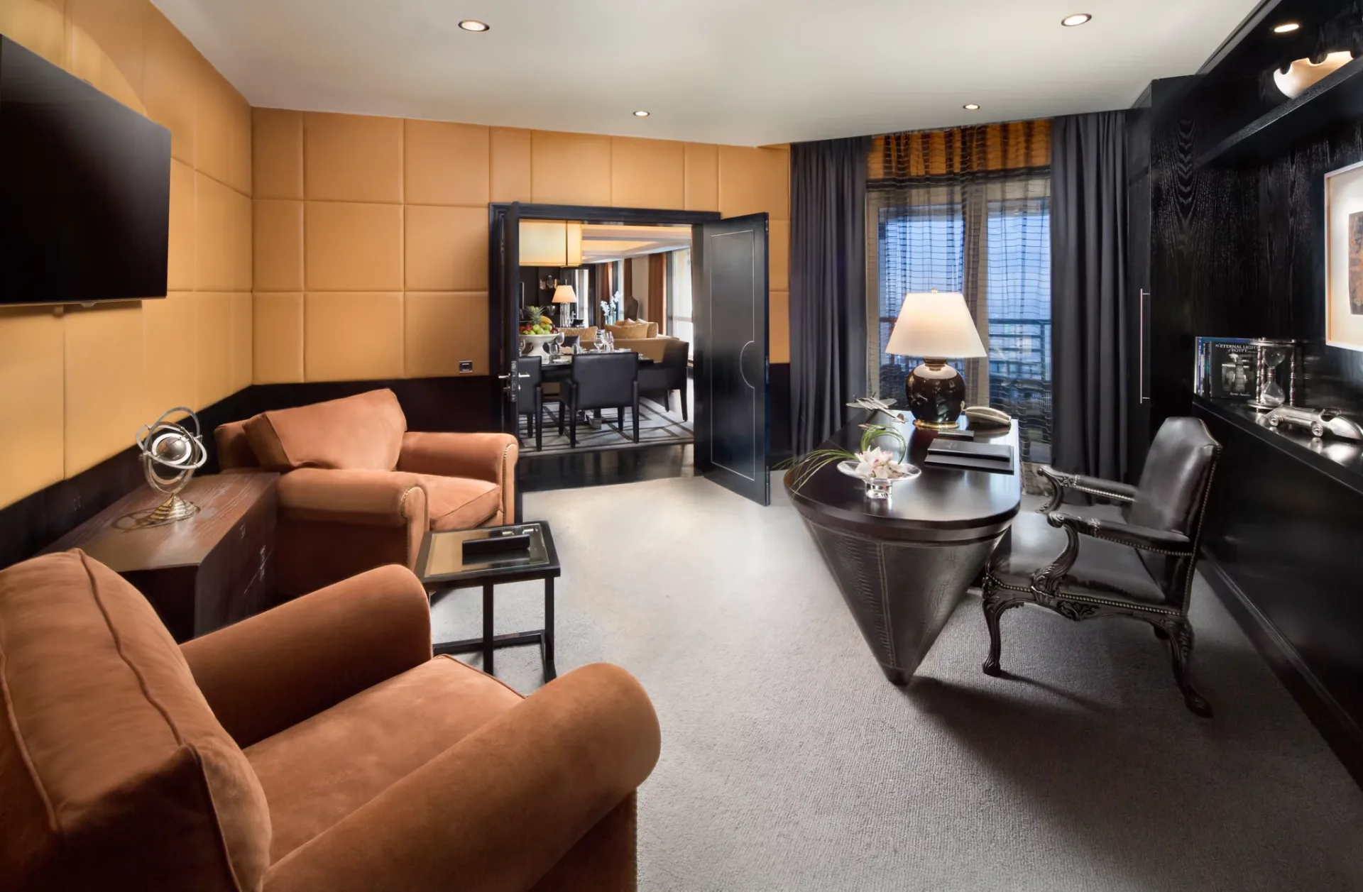 Fairmont Nile City, a dog friendly hotel in Cairo