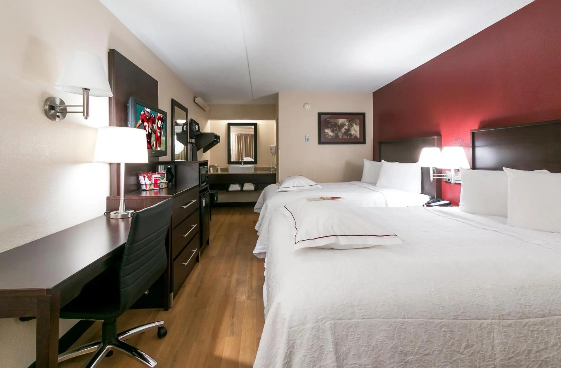 Dog Friendly Hotel $Hoffman Estates - $Red Roof Inn PLUS Chicago - Hoffman Estates