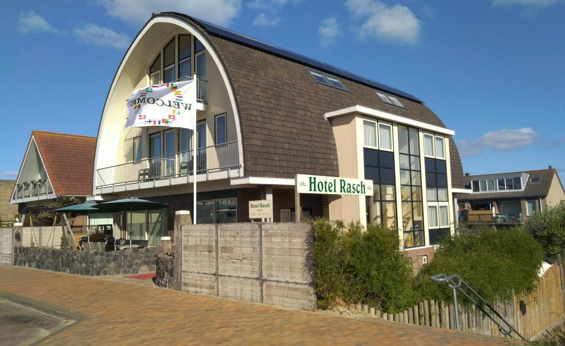 Dog Friendly Hotel $Bergen aan Zee - $Hotel Rasch