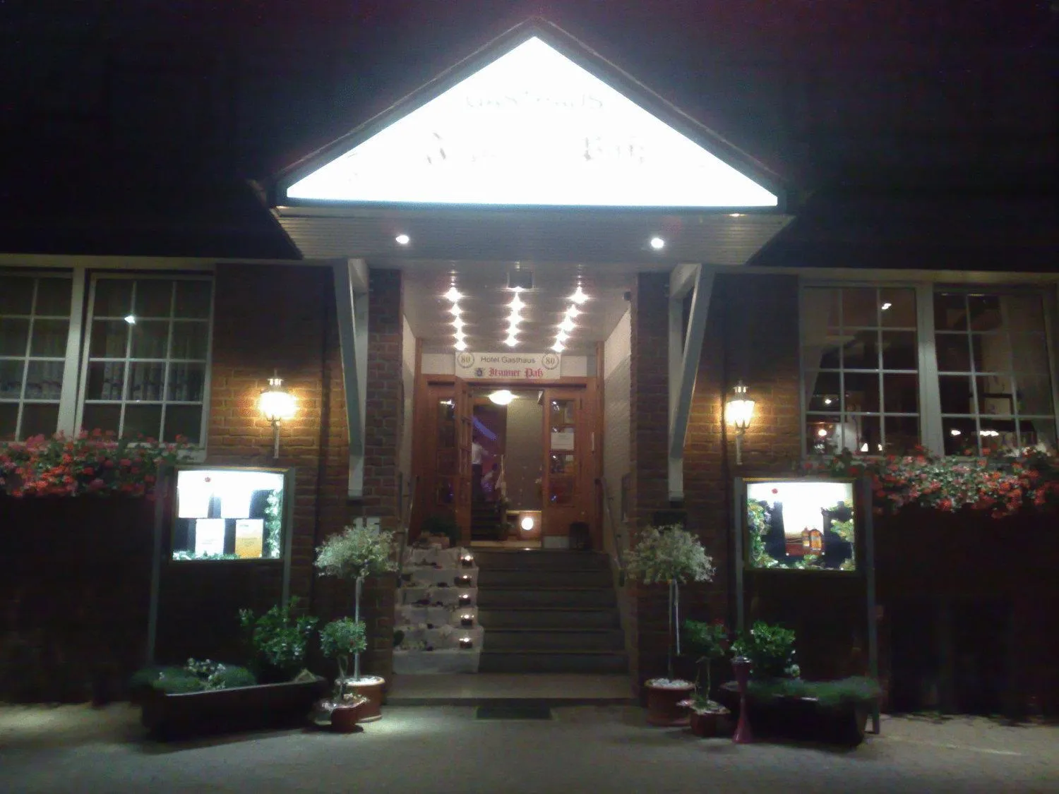 Dog Friendly Hotel $Hildesheim - $Hotel Restaurant Itzumer Paß