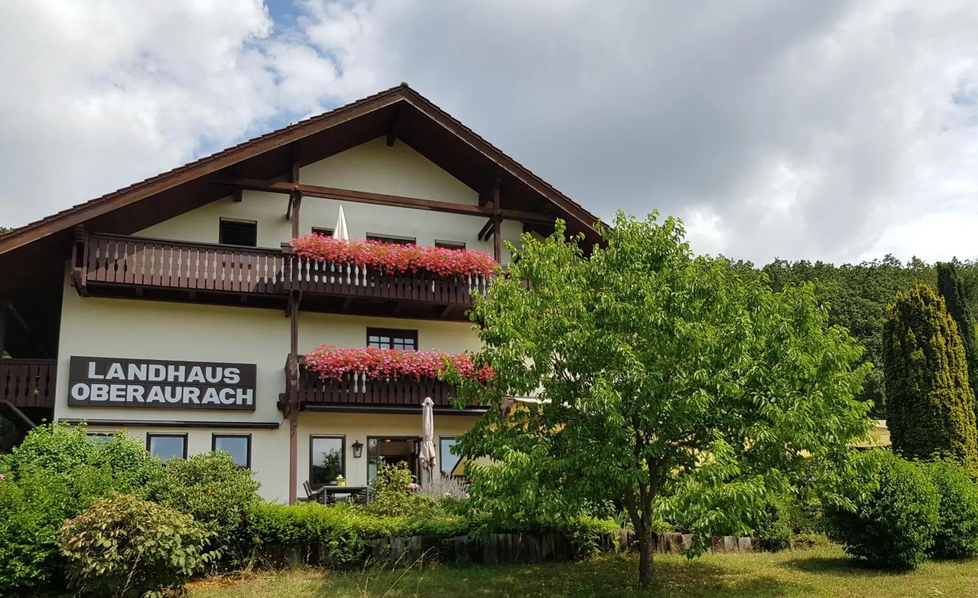 Dog Friendly Hotel $Oberaurach - $Landhaus Oberaurach