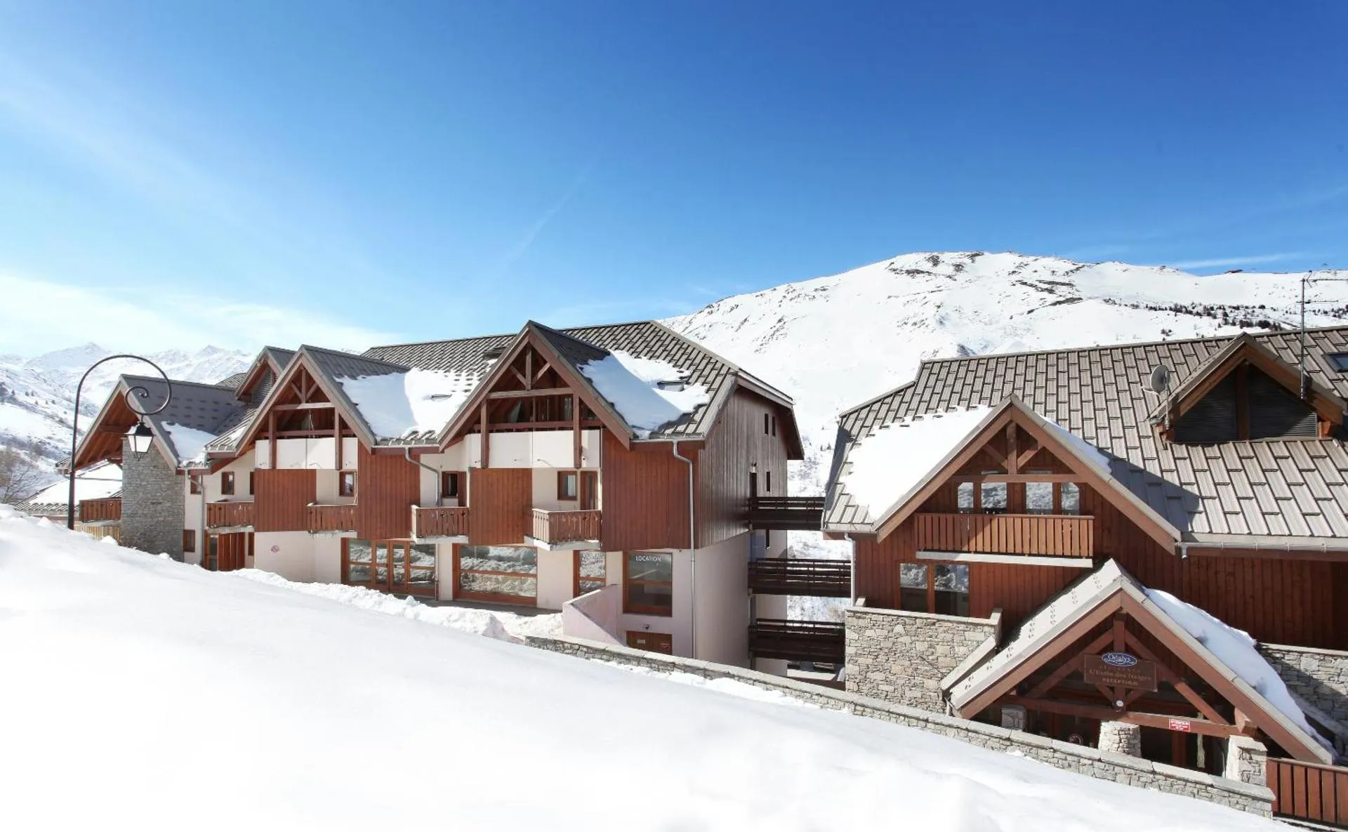 Dog Friendly Aparthotel $Valmeinier - $Résidence Odalys L'Ecrin des Neiges