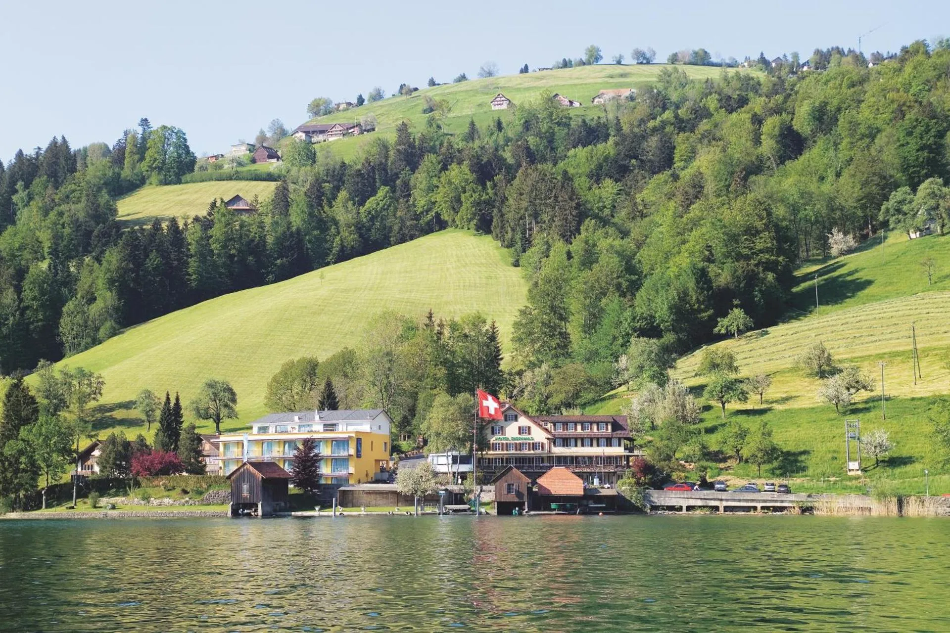Dog Friendly Hotel $Oberägeri - $Hotel - Restaurant Eierhals am Ägerisee