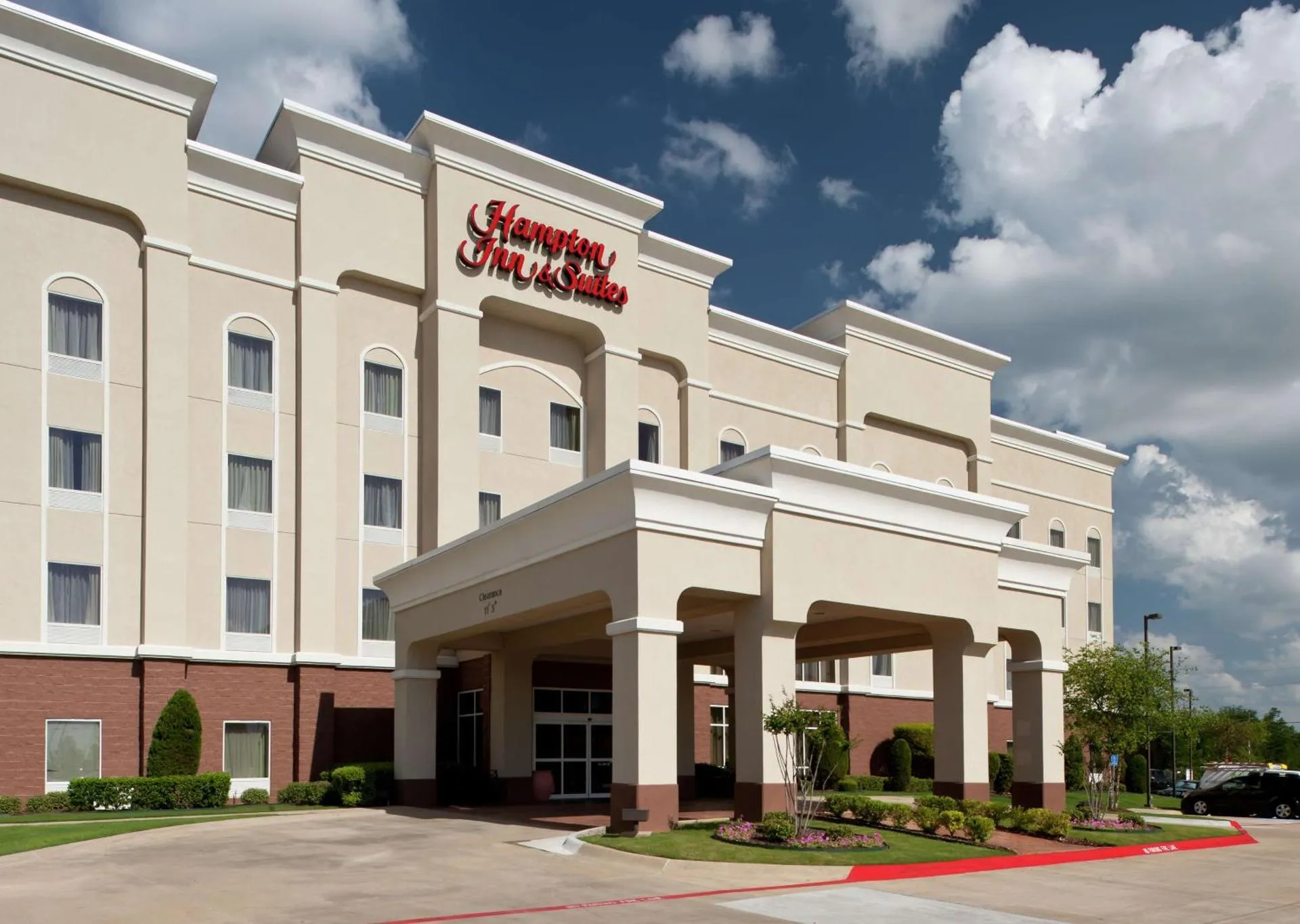 Dog Friendly Hotel $Texarkana - Texas - $Hampton Inn & Suites Texarkana