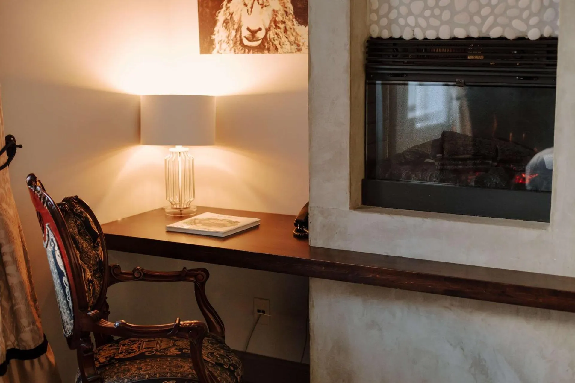 Dog Friendly Hotel $Stratford - $Mercer Hotel Downtown; BW Premier Collection