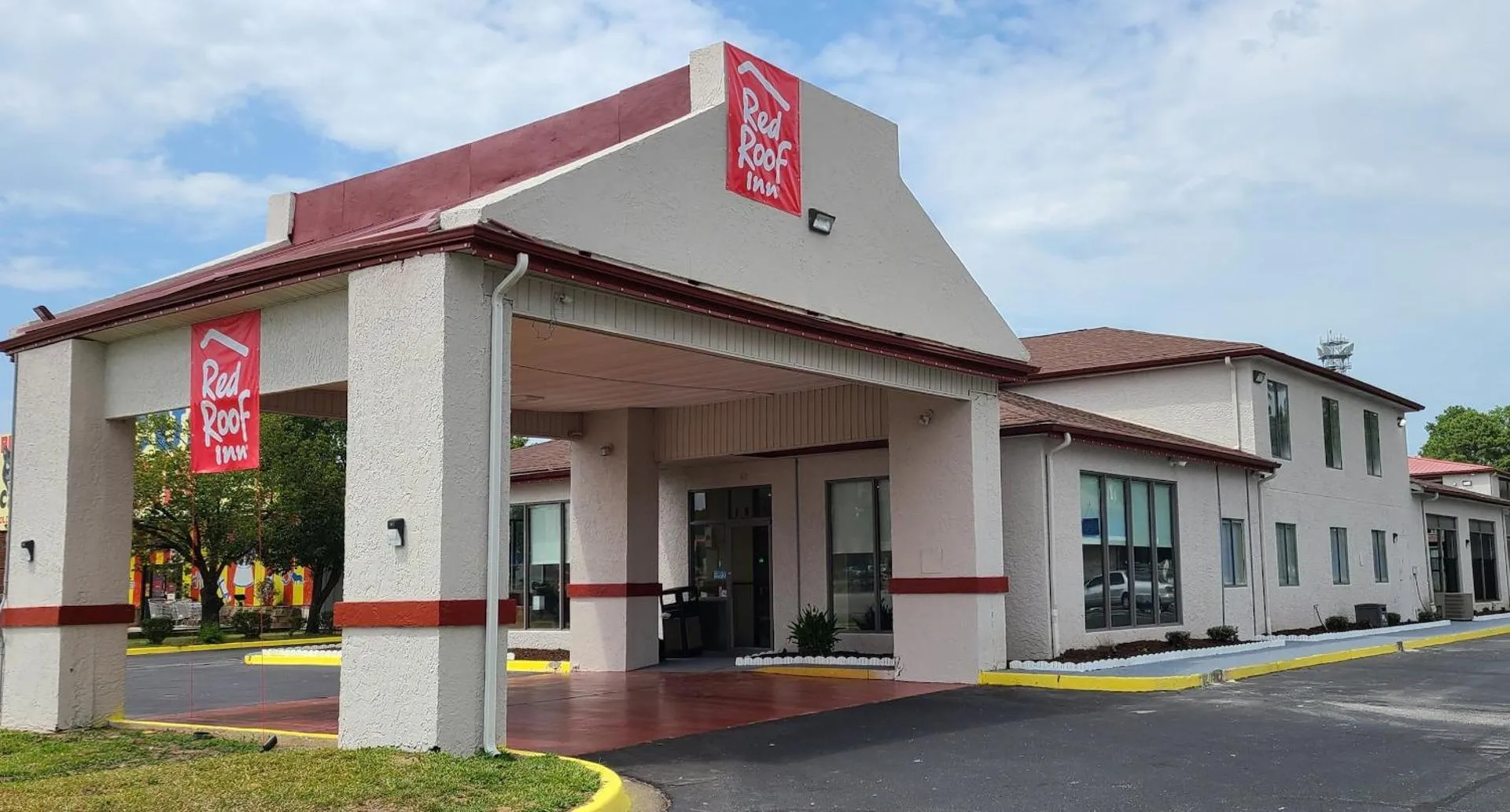 Dog Friendly Hotel $Florence - $Red Roof Inn Florence, SC