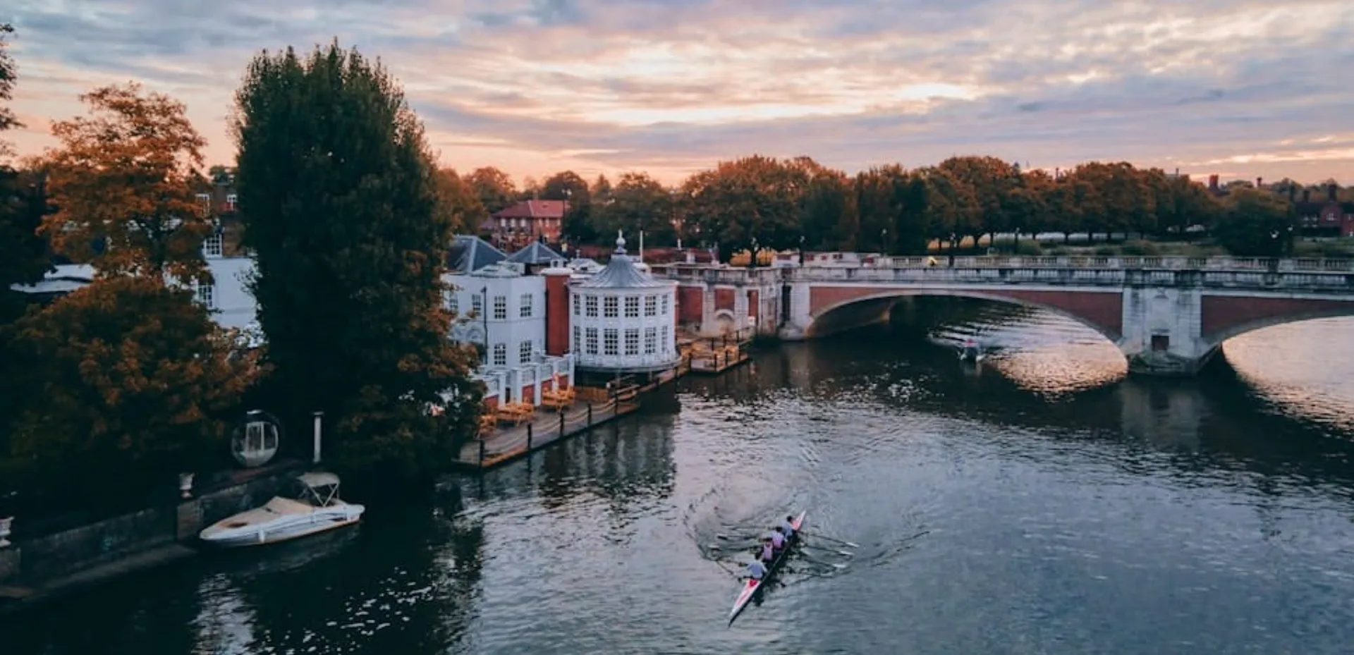 Mitre Hotel, a dog friendly hotel in Kingston upon Thames