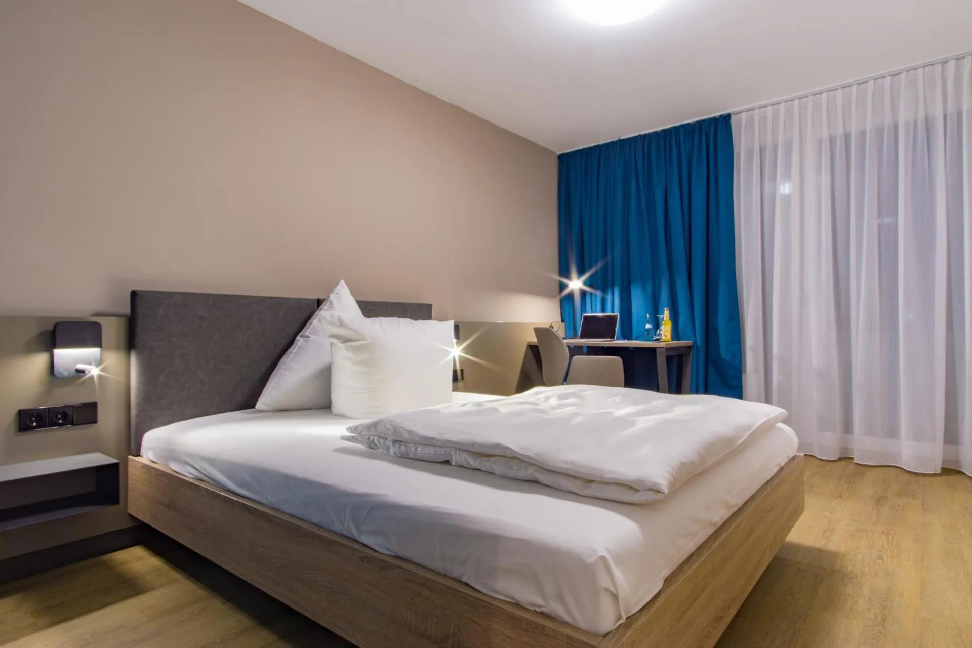 Dog Friendly Hotel $Sindelfingen - $Hotel Berlin