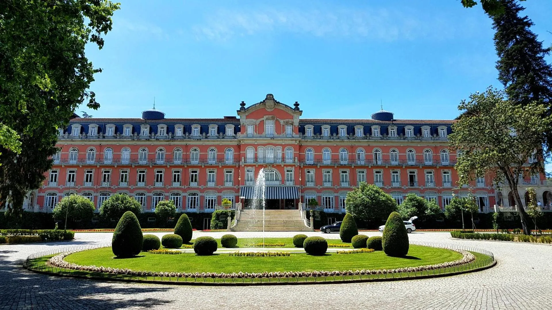Dog Friendly Hotel $Vidago - $Vidago Palace