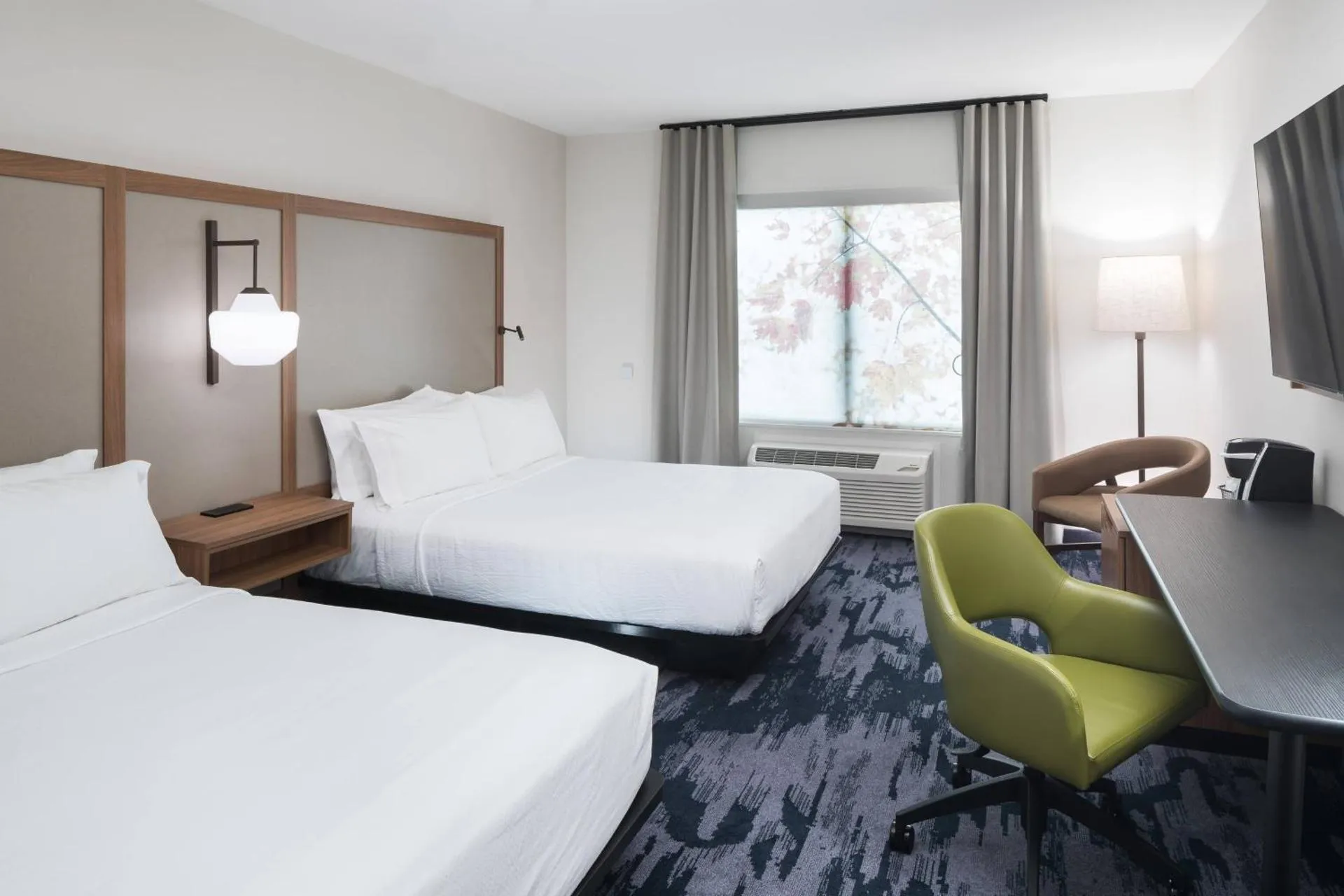 Dog Friendly Hotel $Port Wentworth - $Fairfield Inn & Suites by Marriott Savannah I-95 North