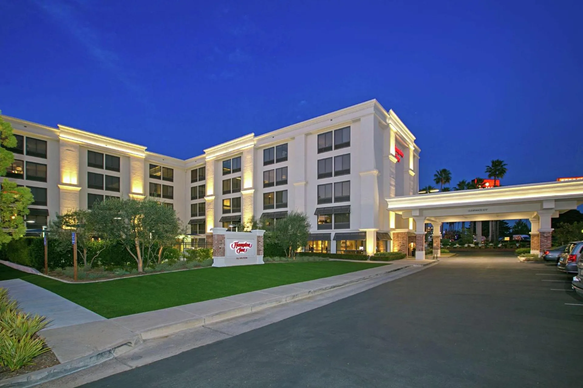 Dog Friendly Hotel $San Diego - $Hampton Inn by Hilton San Diego - Kearny Mesa