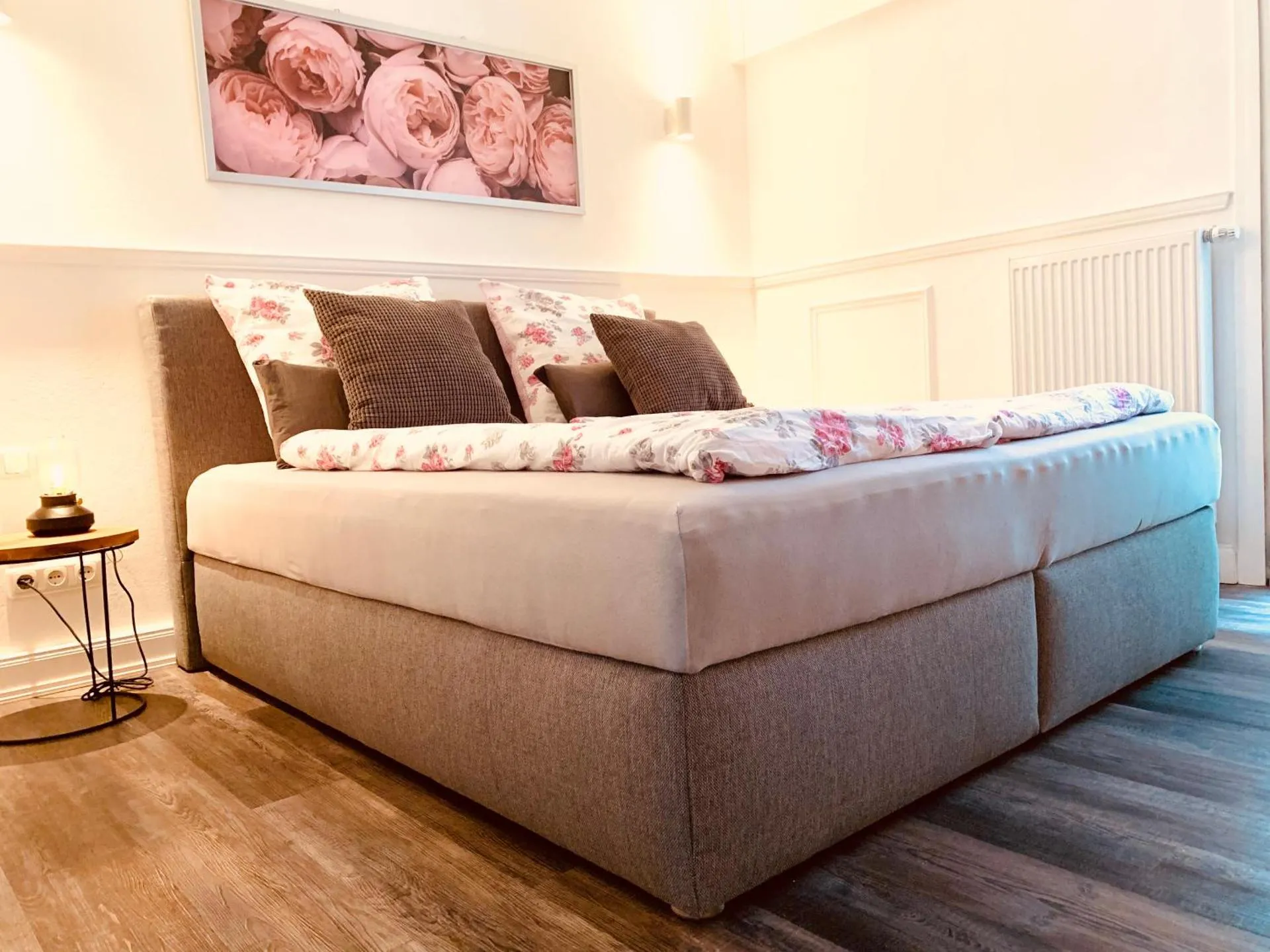Dog Friendly Bed and breakfast $Hanerau-Hademarschen - $Rosenhof-Lodge