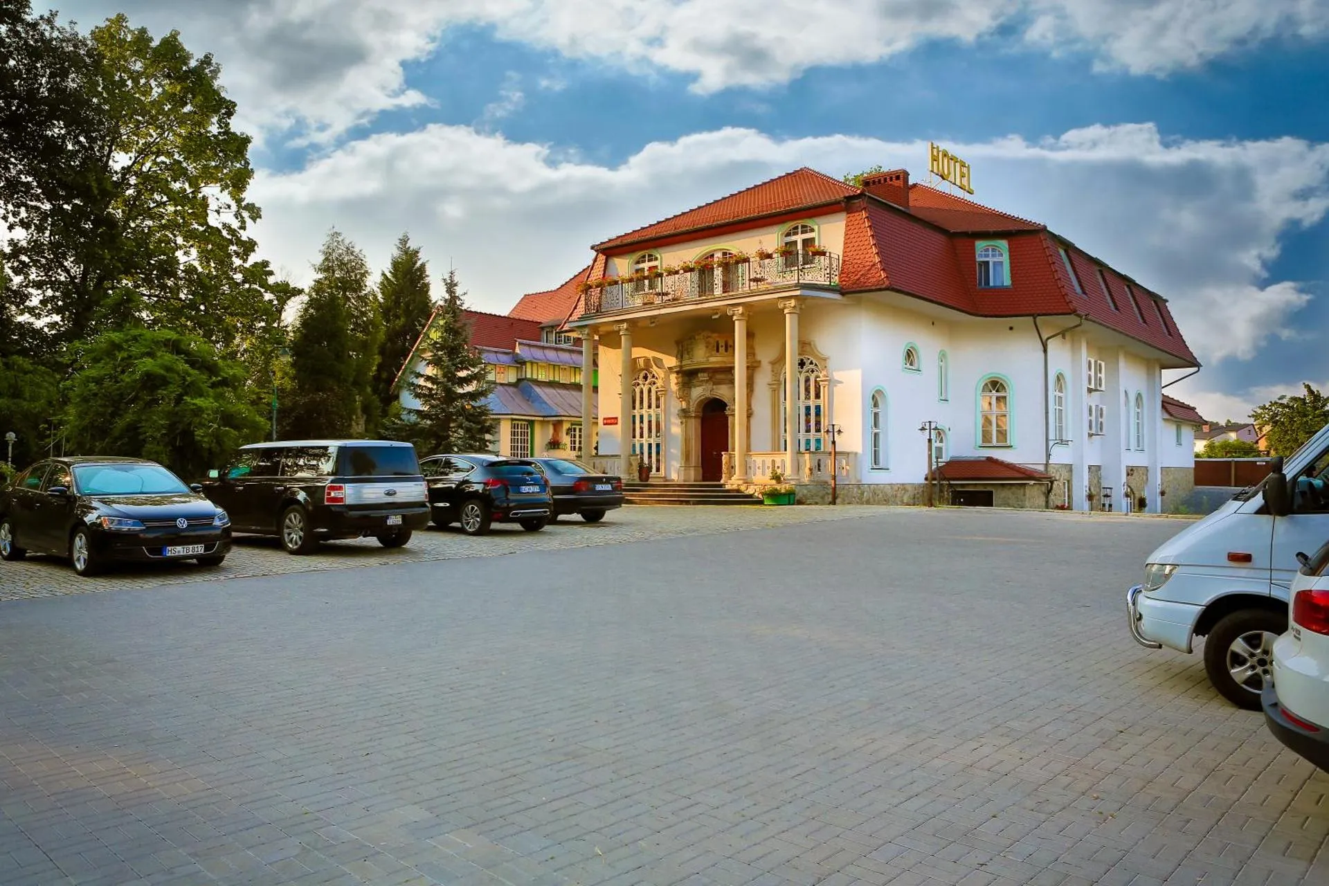 Dog Friendly Hotel $Bolesławiec - $Hotel Garden