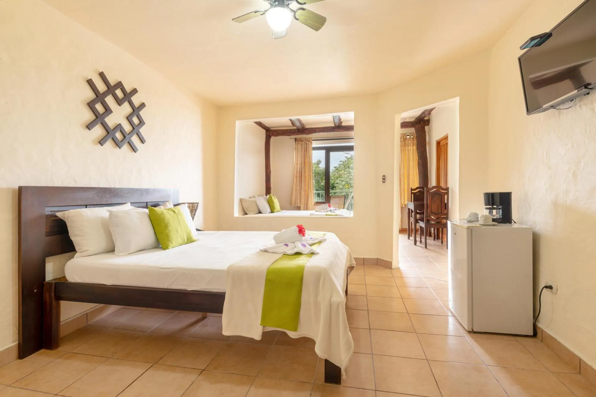 Dog Friendly Hotel $Manuel Antonio - $Tabulia Tree