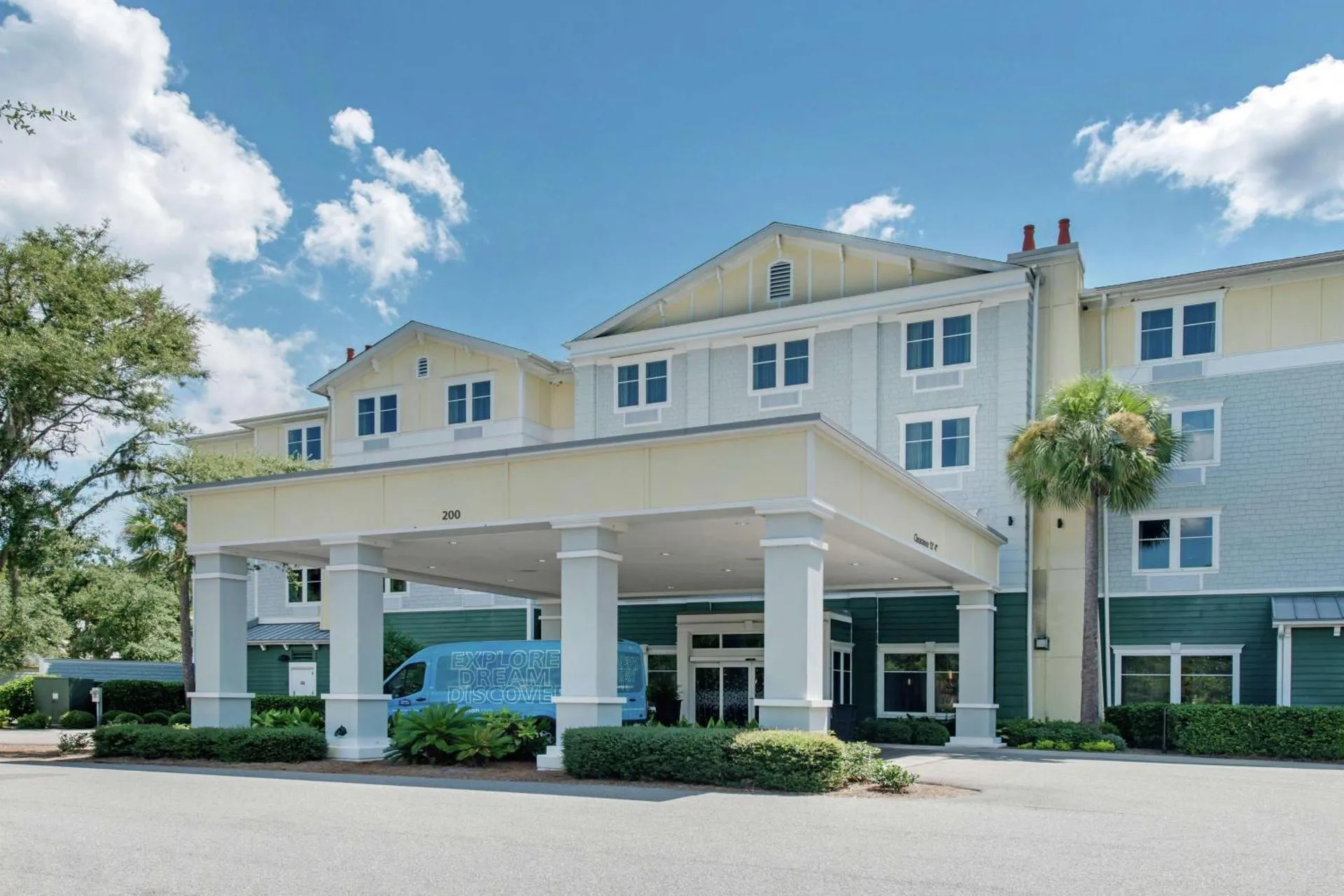 Dog Friendly Hotel $Jekyll Island - $Hampton Inn & Suites Jekyll Island