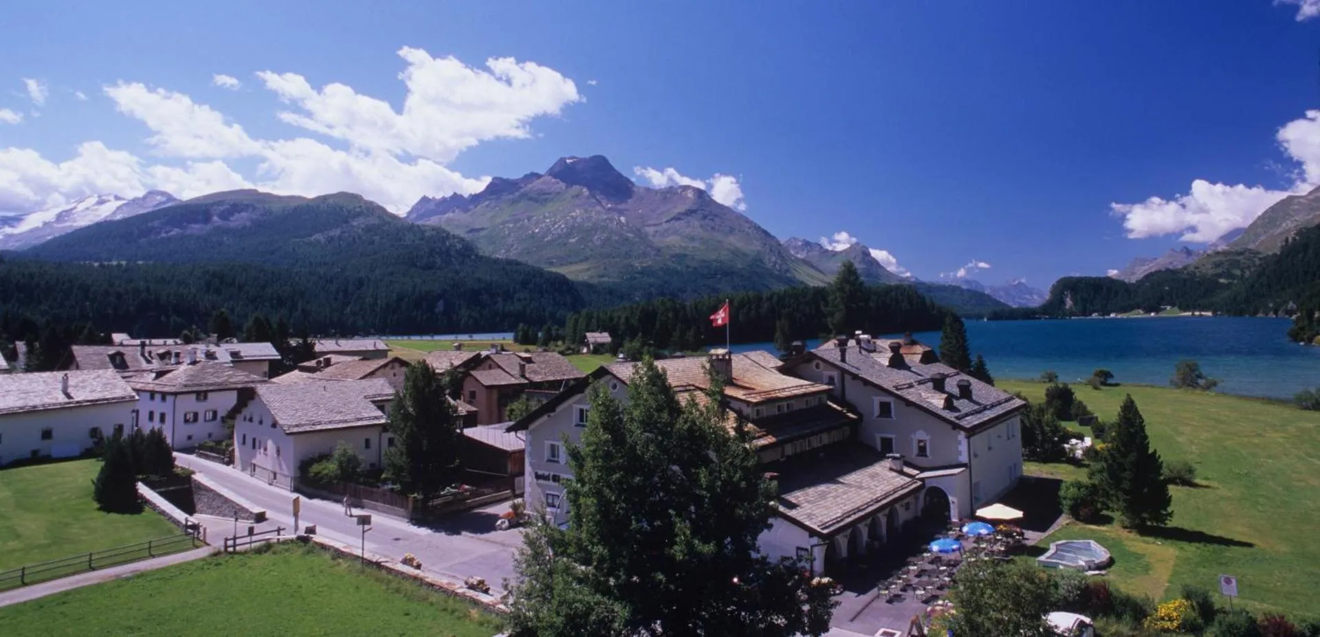 Dog Friendly Hotel $Sils Baselgia - $Hotel Chesa Grischa
