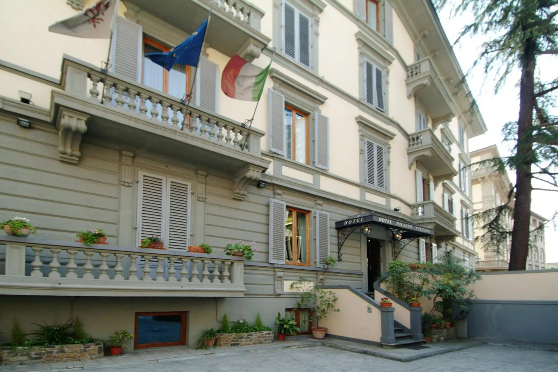 Dog Friendly Hotel $Florence - $Hotel Palazzo Vecchio