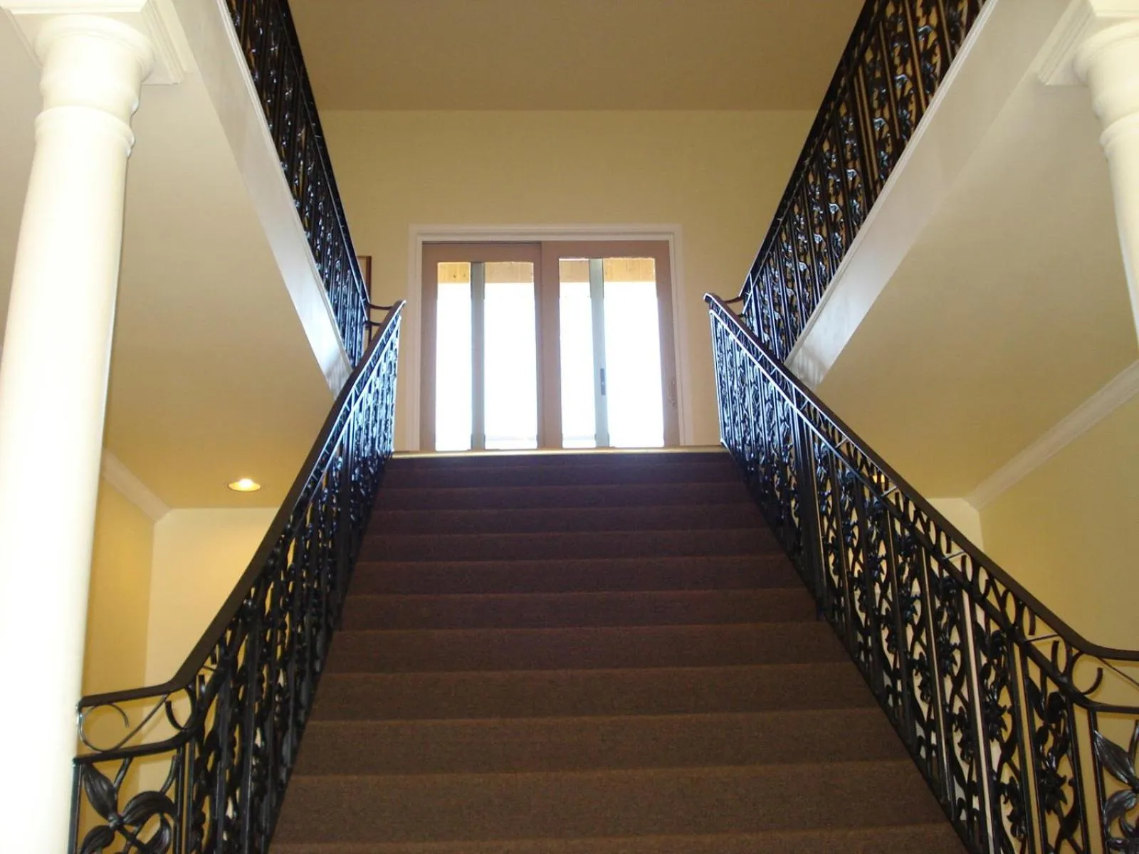 Grey Rose Suites interior