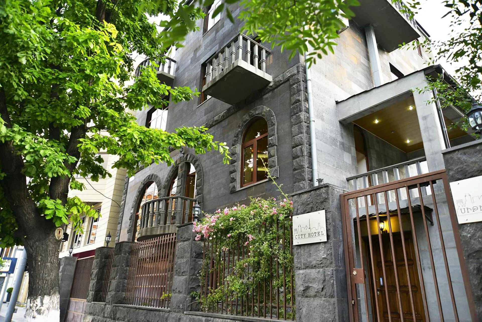 Saryan Hotel Yerevan