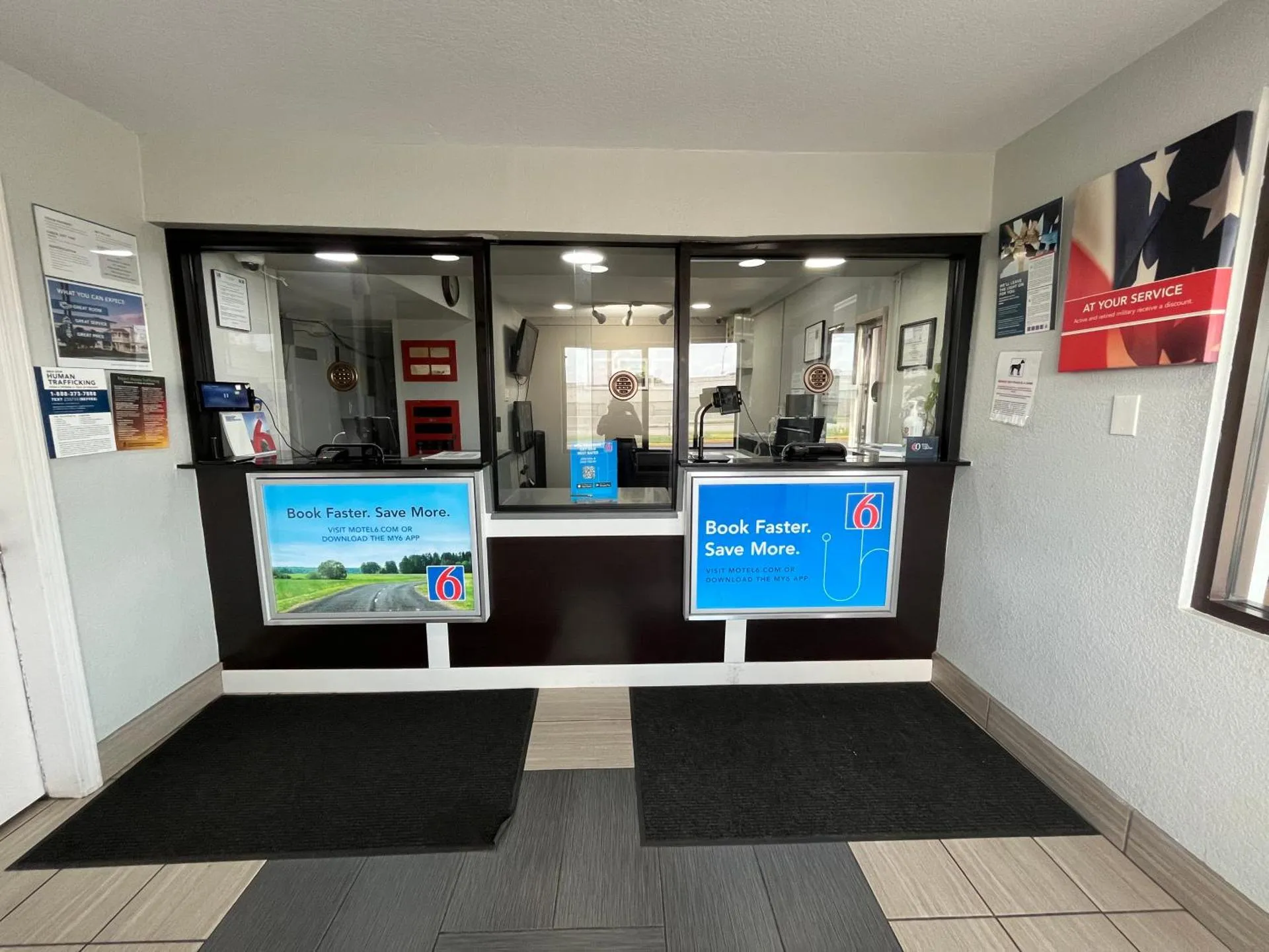 Motel 6-Wichita, KS