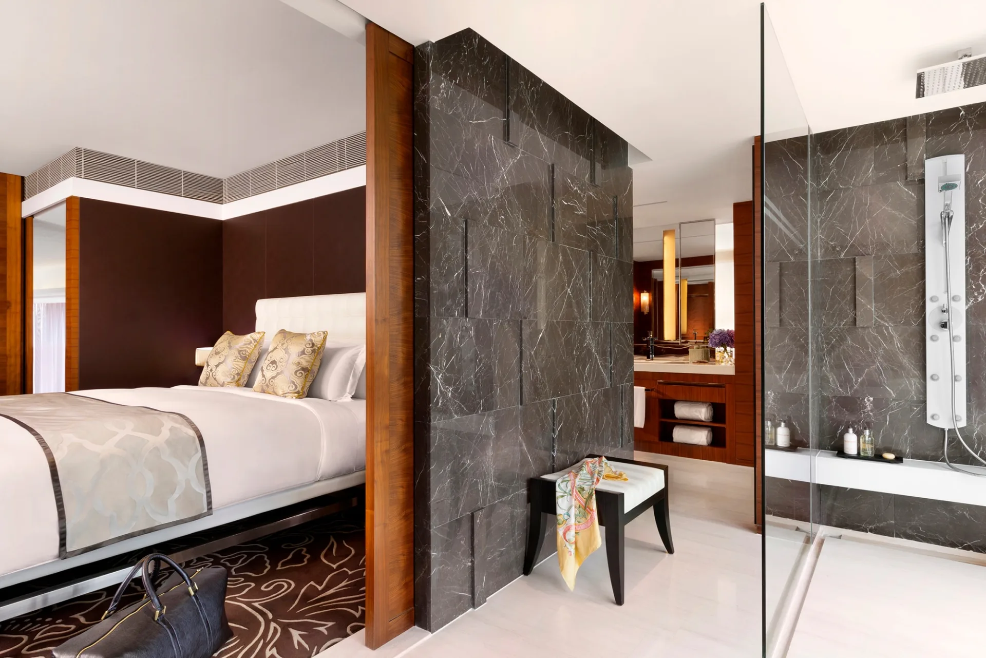 The Langham, Shanghai interior