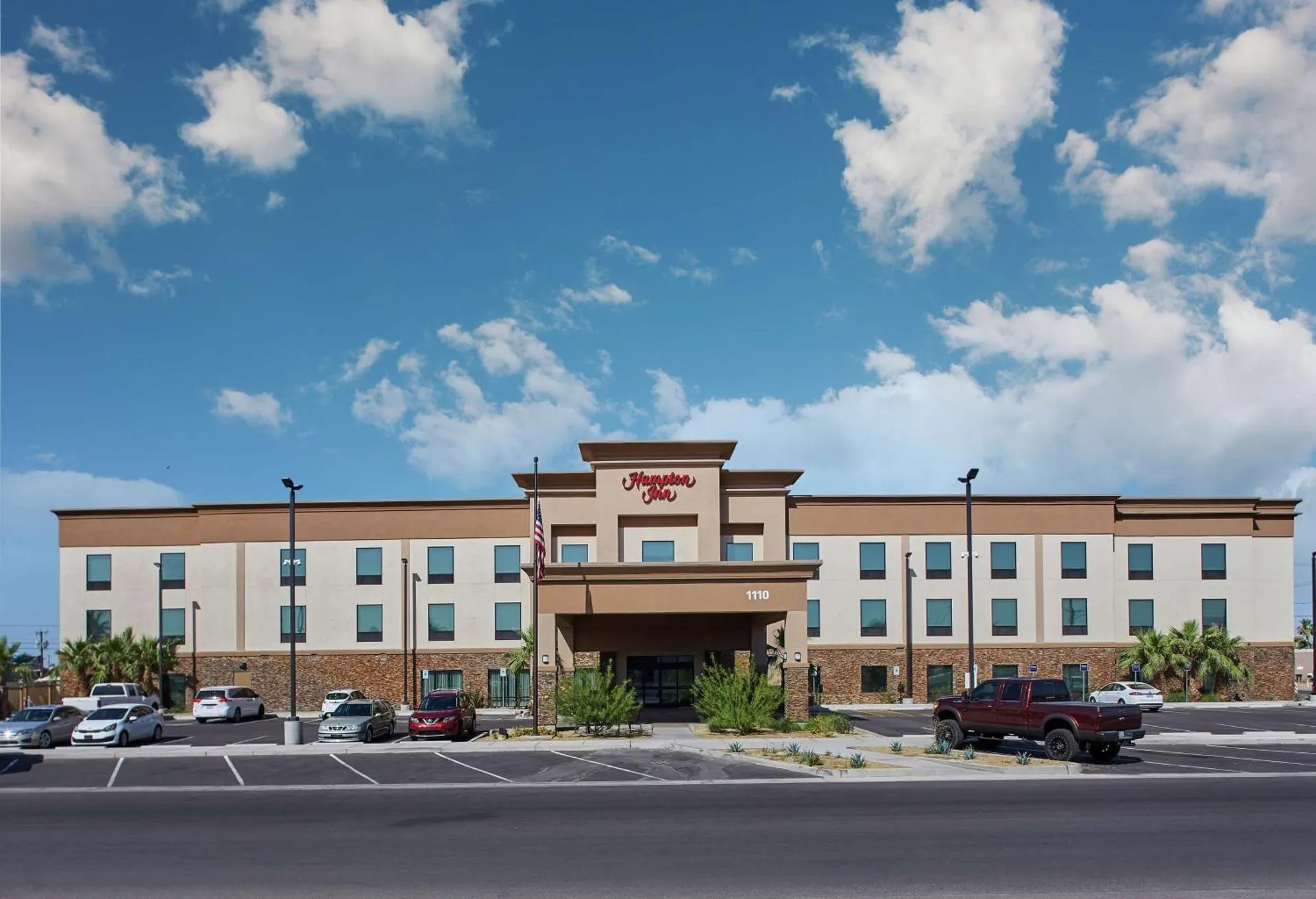 Dog Friendly Hotel $Parker - $Hampton Inn Parker, AZ