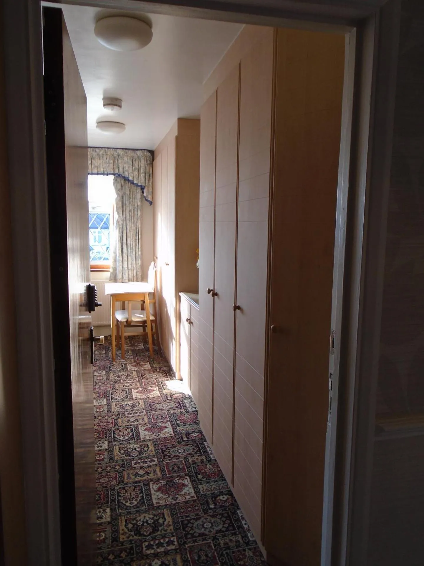 Dog Friendly Bed and breakfast $Barnet - $Edgware B&B