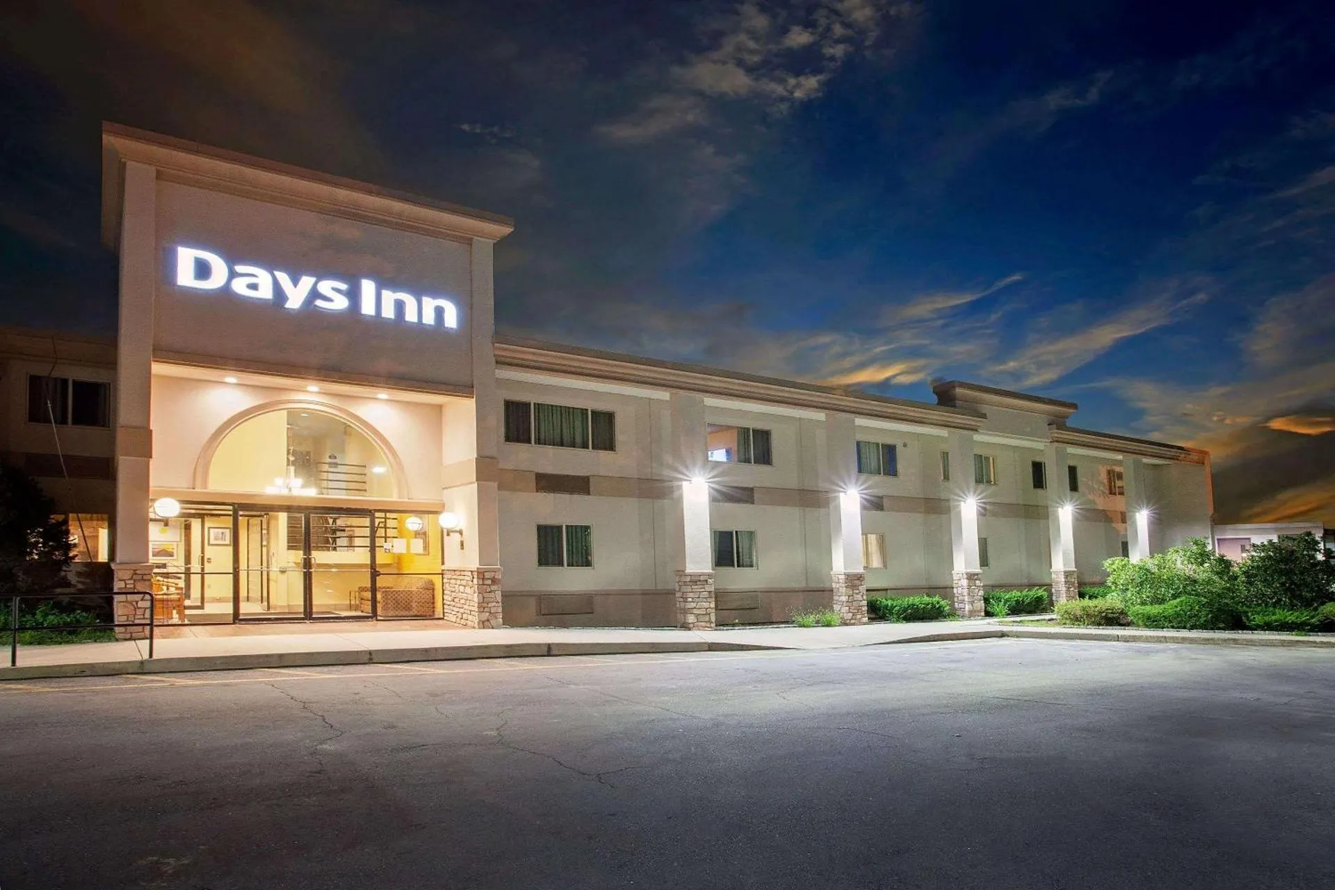 Dog Friendly Hotel $Shrewsbury - $Days Inn by Wyndham Shrewsbury Worcester