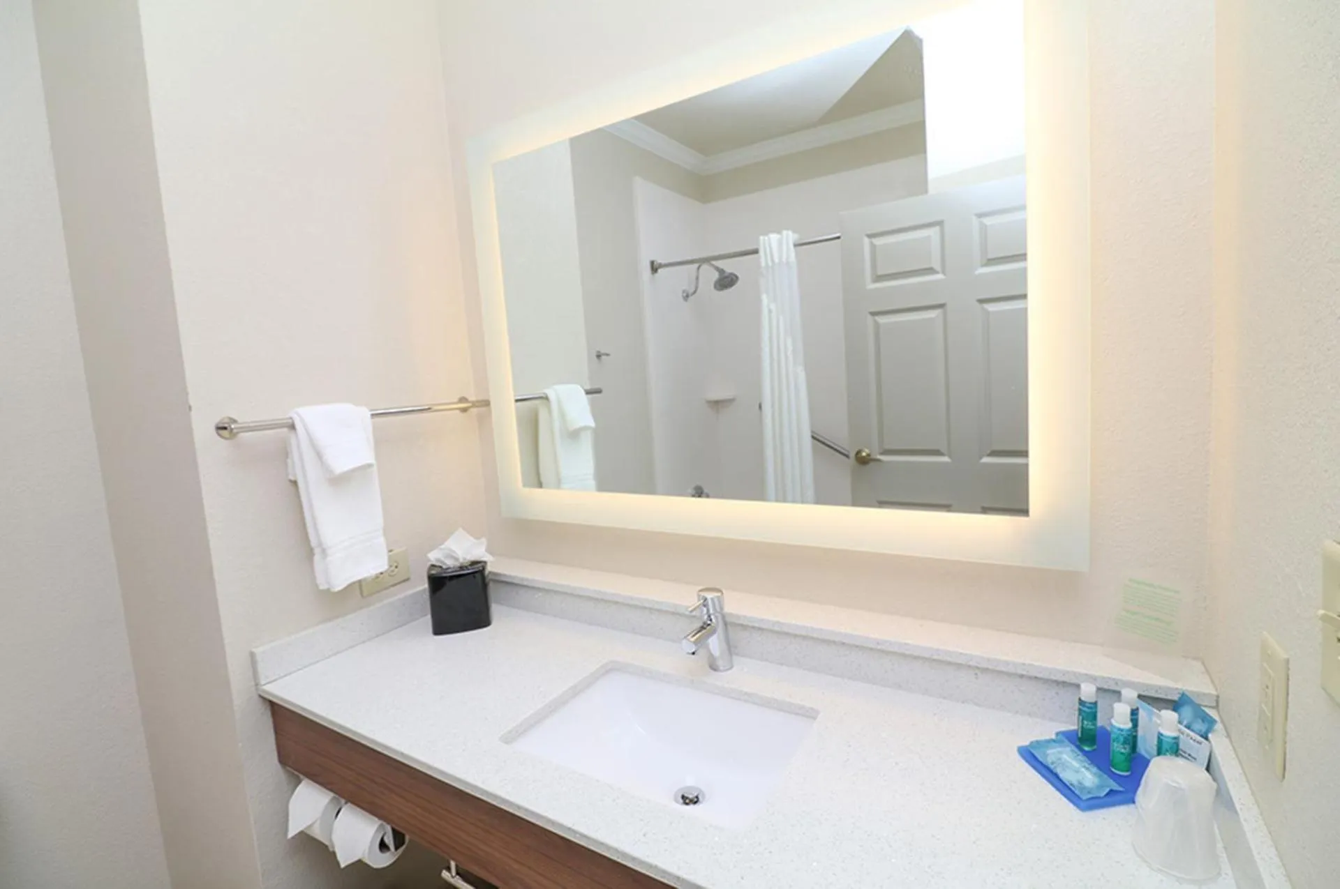 Holiday Inn Express Hotel & Suites Greenville, an IHG Hotel